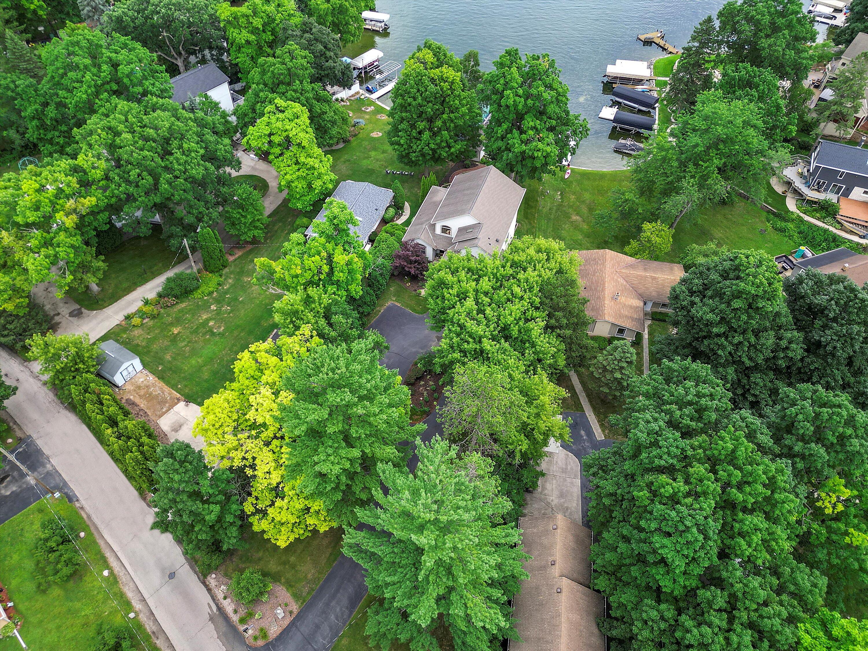 Wisconsin Lake Home for sale (MLS#: 1926653) at W354N5000  Road T -, in Oconomowoc, Wisconsin. (61 of 81)