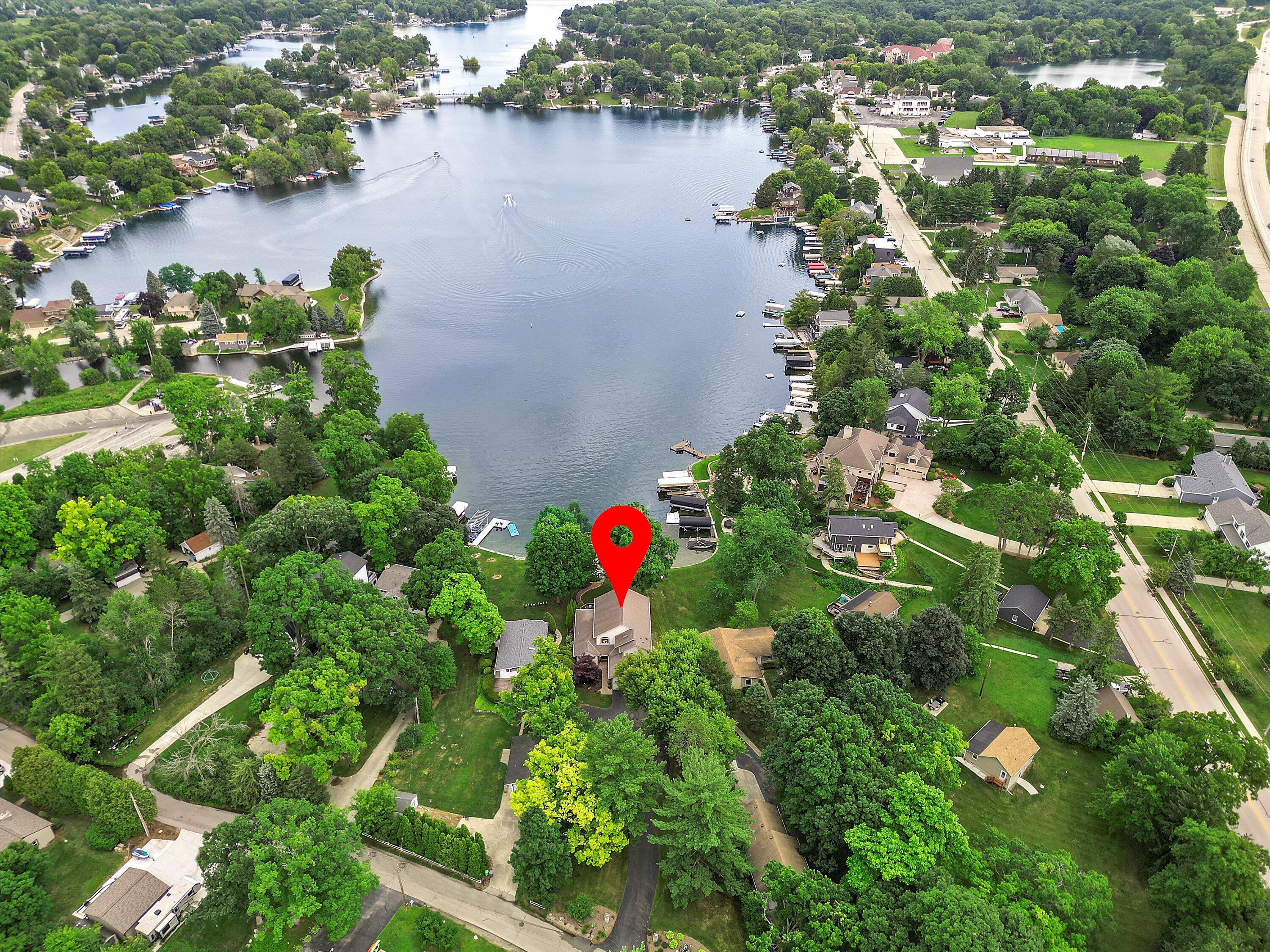 Wisconsin Lake Home for sale (MLS#: 1926653) at W354N5000  Road T -, in Oconomowoc, Wisconsin. (62 of 81)