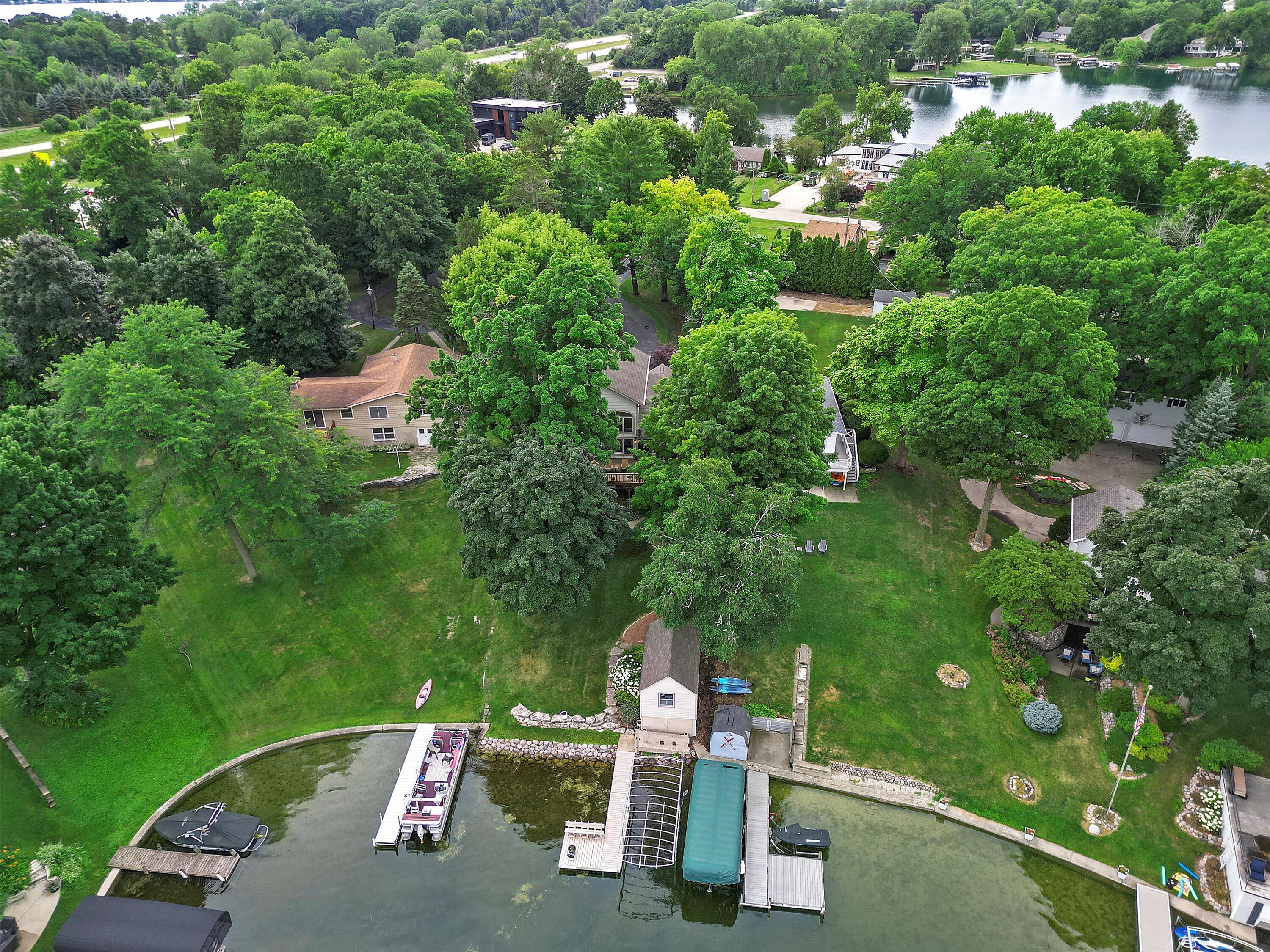 Wisconsin Lake Home for sale (MLS#: 1926653) at W354N5000  Road T -, in Oconomowoc, Wisconsin. (68 of 81)