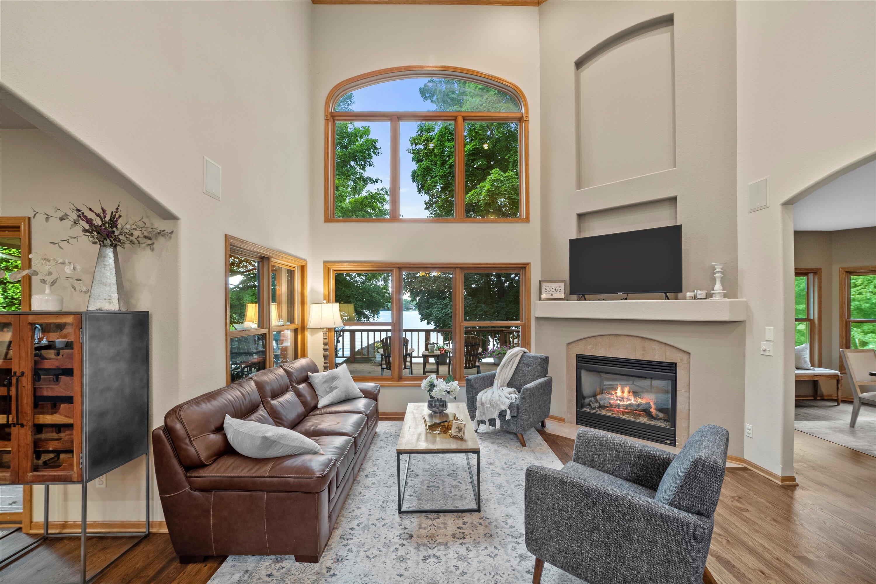 Wisconsin Lake Home for sale (MLS#: 1926653) at W354N5000  Road T -, in Oconomowoc, Wisconsin. (8 of 81)