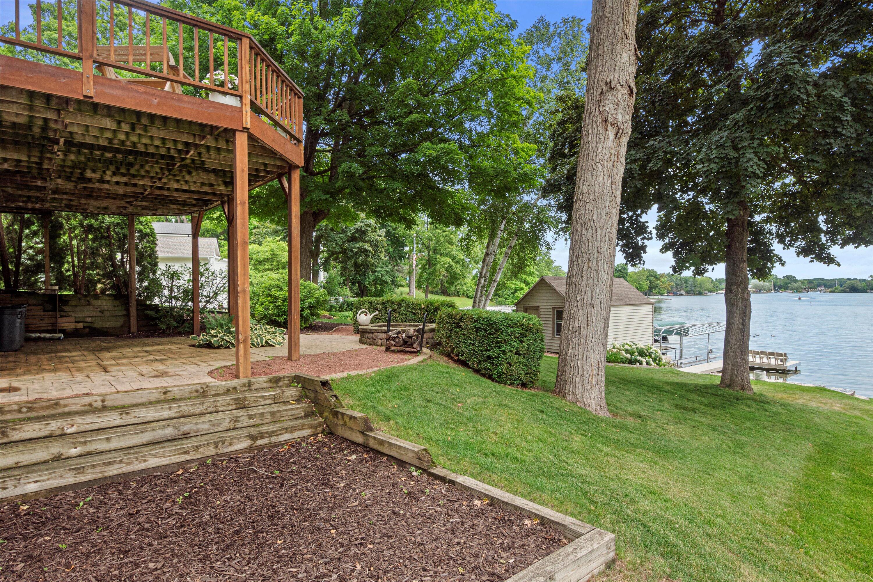 Wisconsin Lake Home for sale (MLS#: 1926653) at W354N5000  Road T -, in Oconomowoc, Wisconsin. (73 of 81)