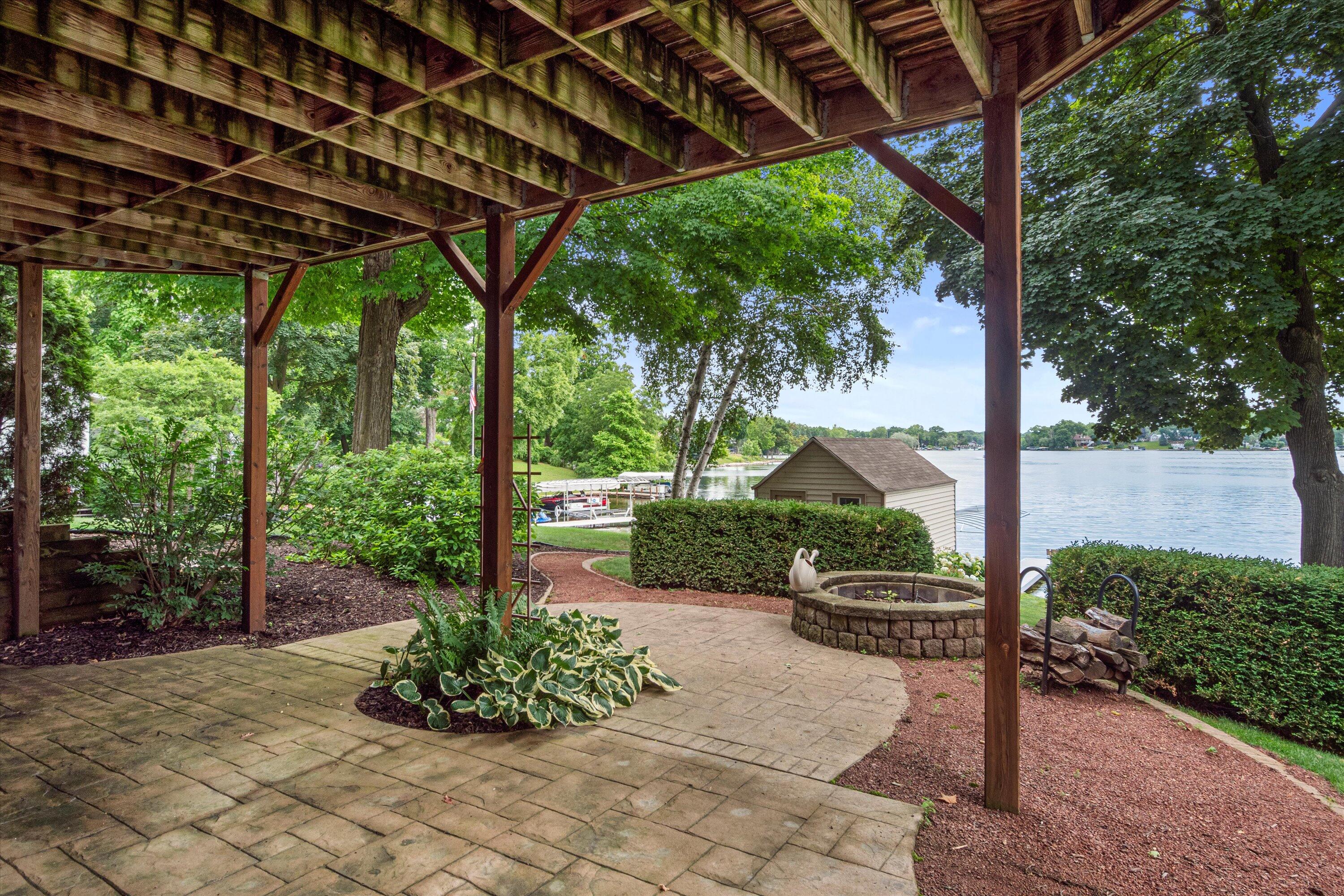 Wisconsin Lake Home for sale (MLS#: 1926653) at W354N5000  Road T -, in Oconomowoc, Wisconsin. (75 of 81)