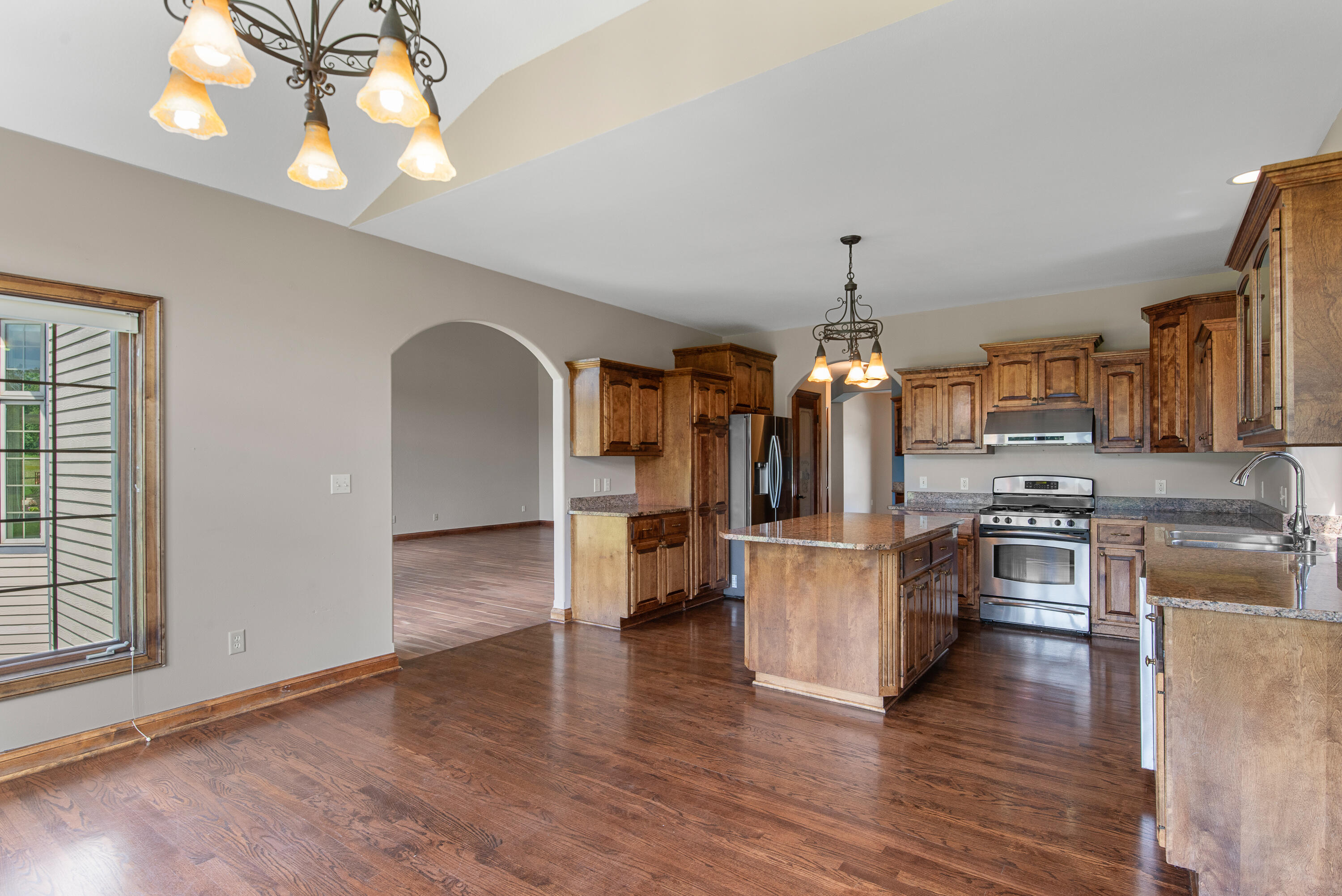 Wisconsin Lake Home for sale (MLS#: 1926665) at 3976  Woodridge Ct, in Richfield, Wisconsin. (13 of 70)