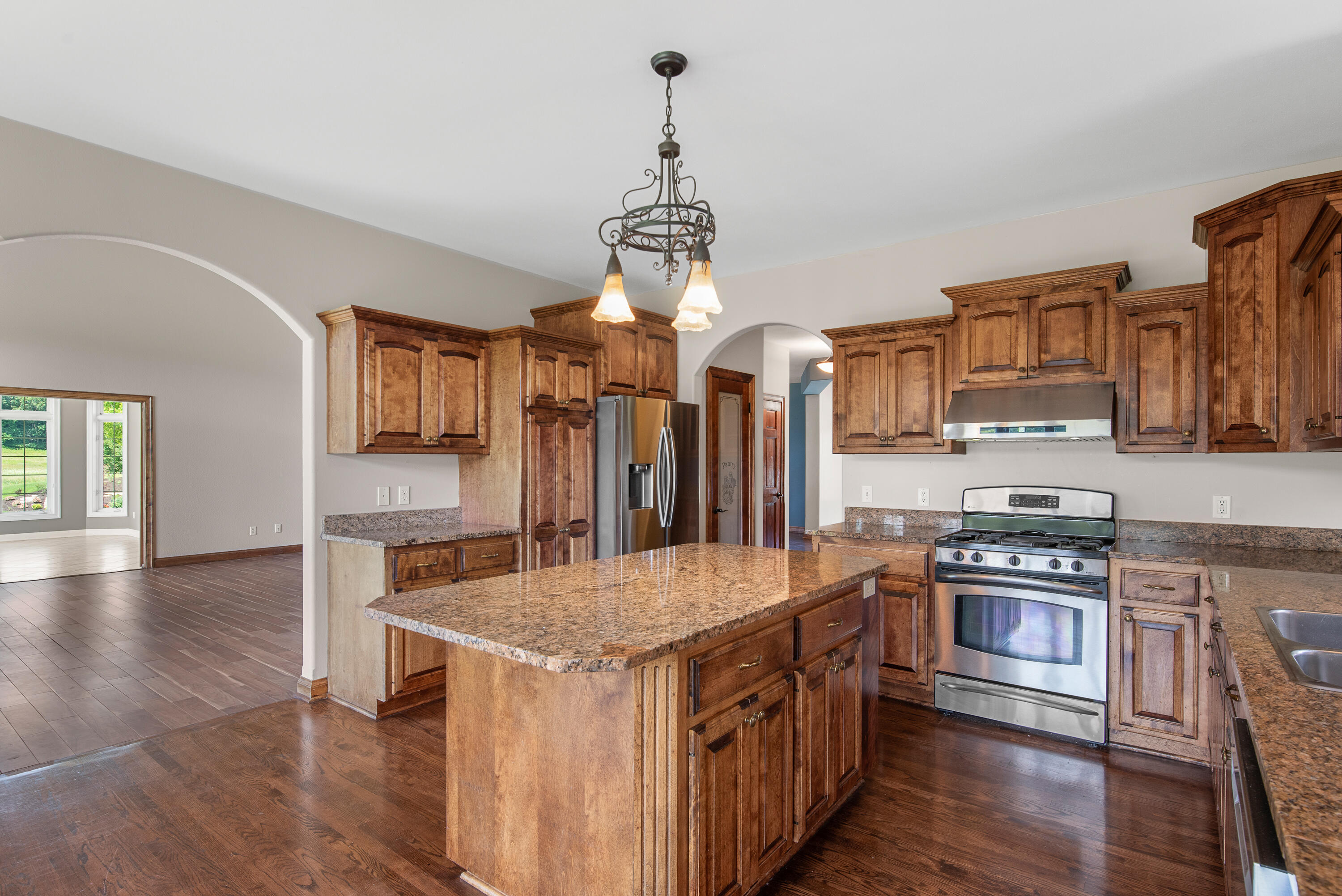 Wisconsin Lake Home for sale (MLS#: 1926665) at 3976  Woodridge Ct, in Richfield, Wisconsin. (14 of 70)