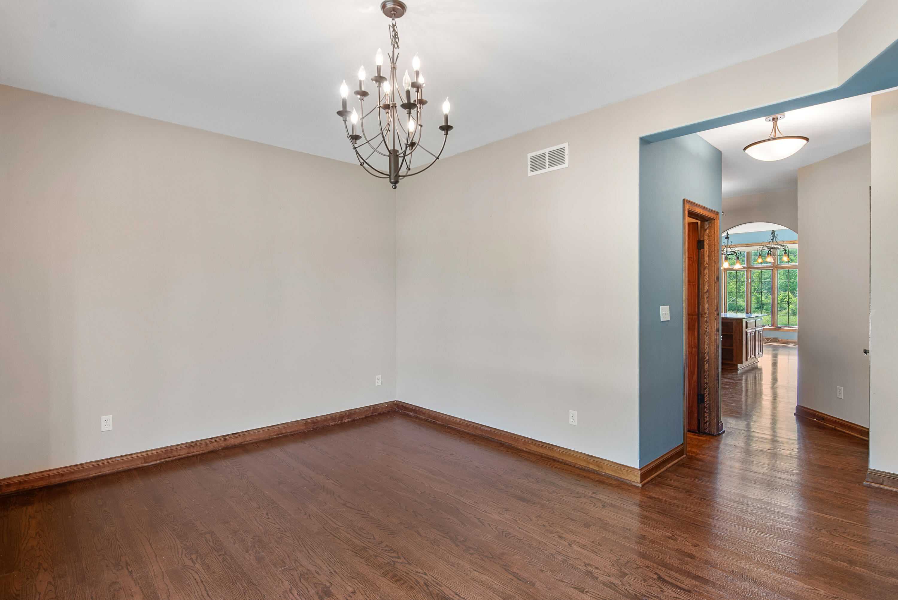 Wisconsin Lake Home for sale (MLS#: 1926665) at 3976  Woodridge Ct, in Richfield, Wisconsin. (21 of 70)