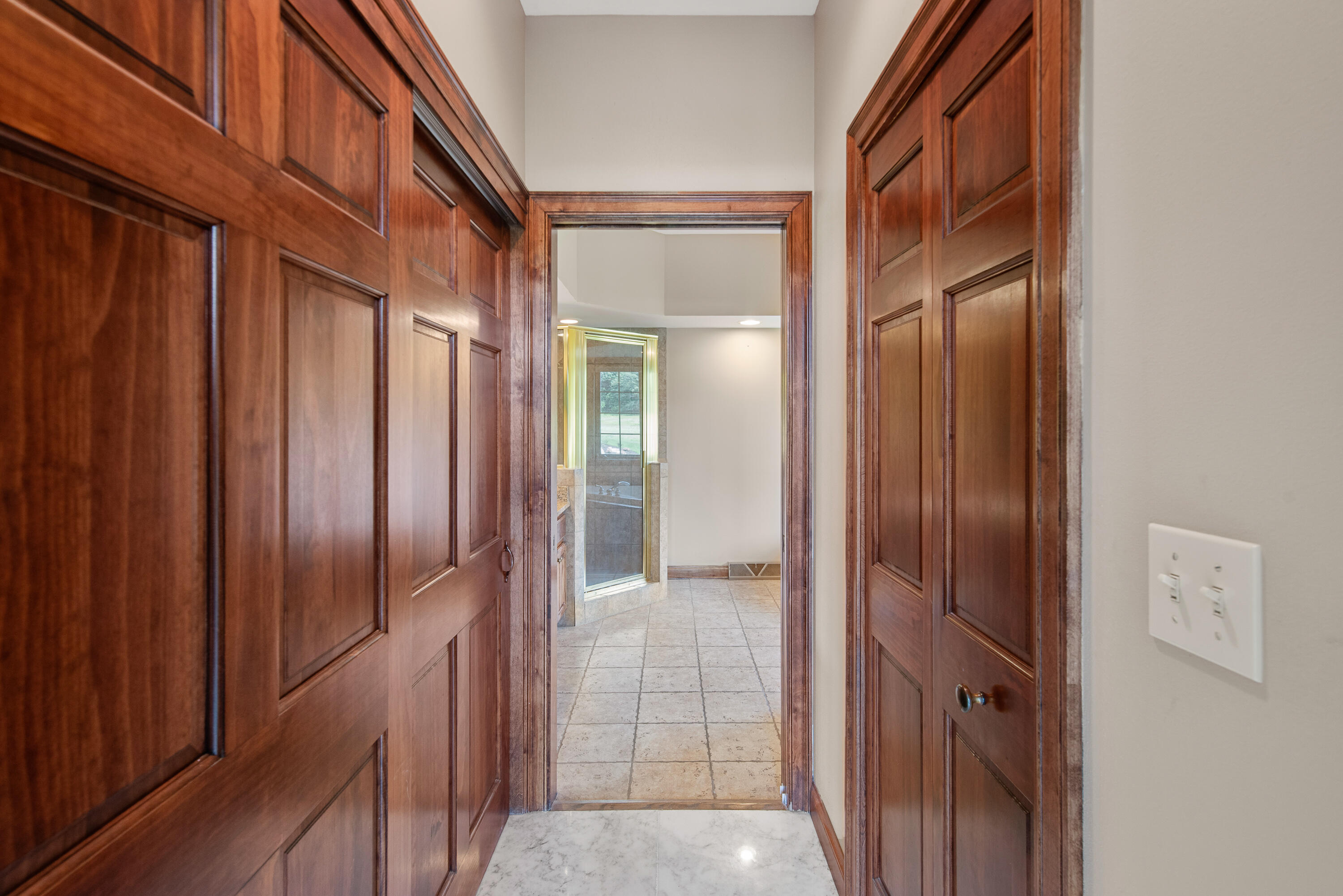 Wisconsin Lake Home for sale (MLS#: 1926665) at 3976  Woodridge Ct, in Richfield, Wisconsin. (24 of 70)
