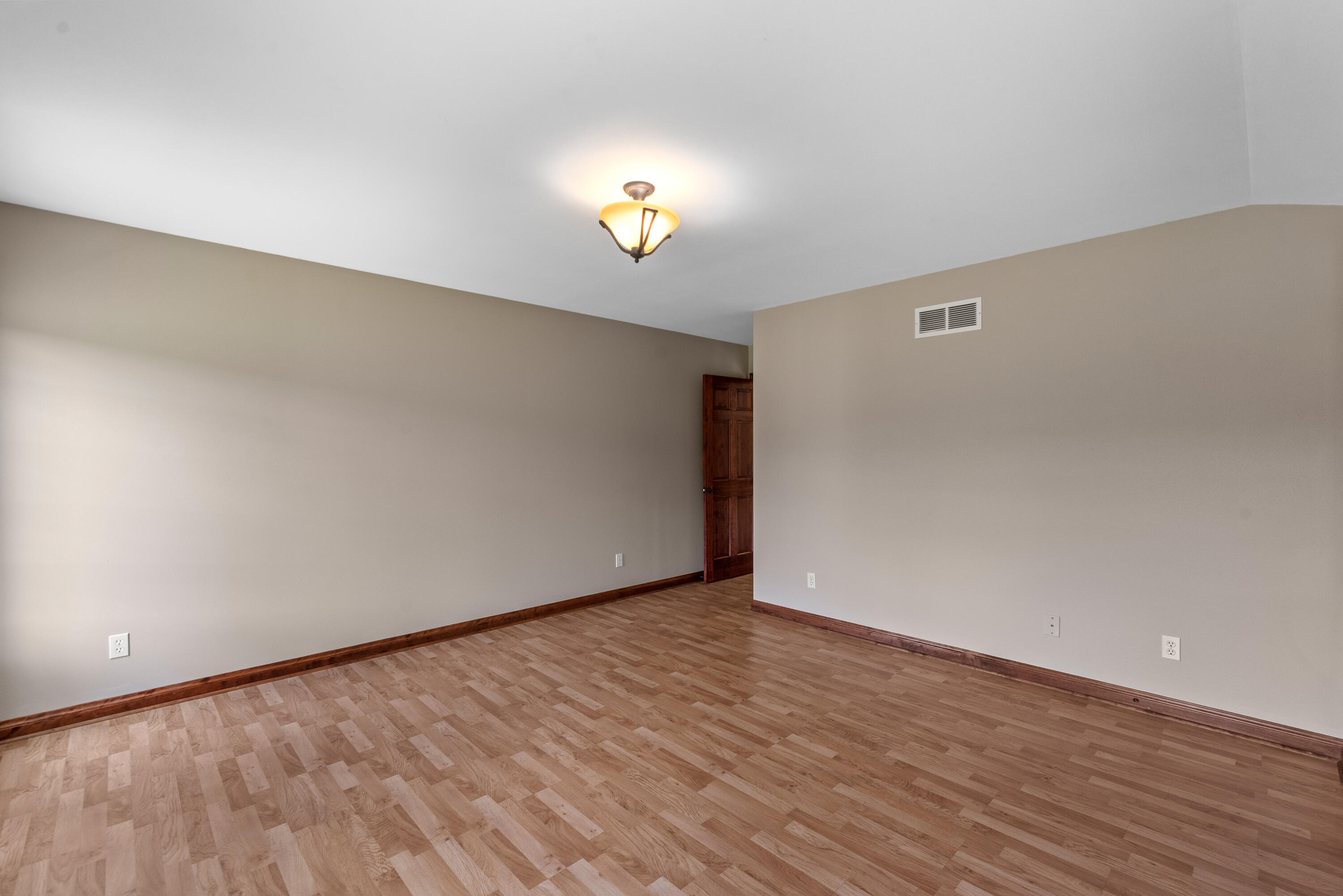 Wisconsin Lake Home for sale (MLS#: 1926665) at 3976  Woodridge Ct, in Richfield, Wisconsin. (46 of 70)