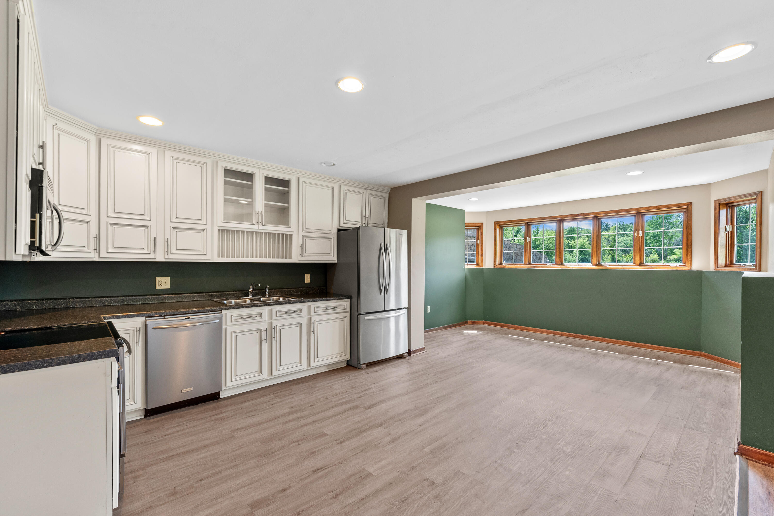 Wisconsin Lake Home for sale (MLS#: 1926665) at 3976  Woodridge Ct, in Richfield, Wisconsin. (59 of 70)