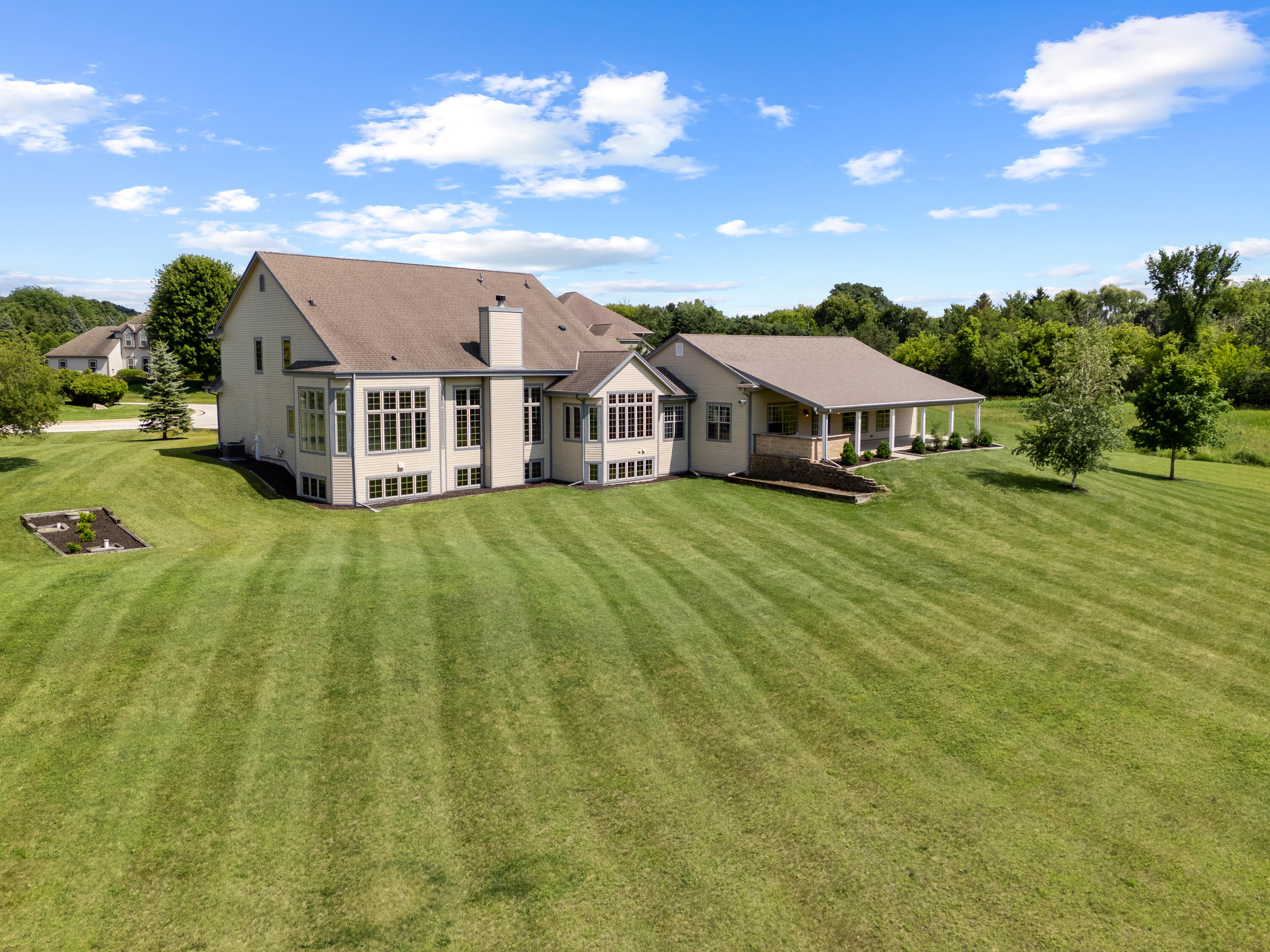 Wisconsin Lake Home for sale (MLS#: 1926665) at 3976  Woodridge Ct, in Richfield, Wisconsin. (65 of 70)