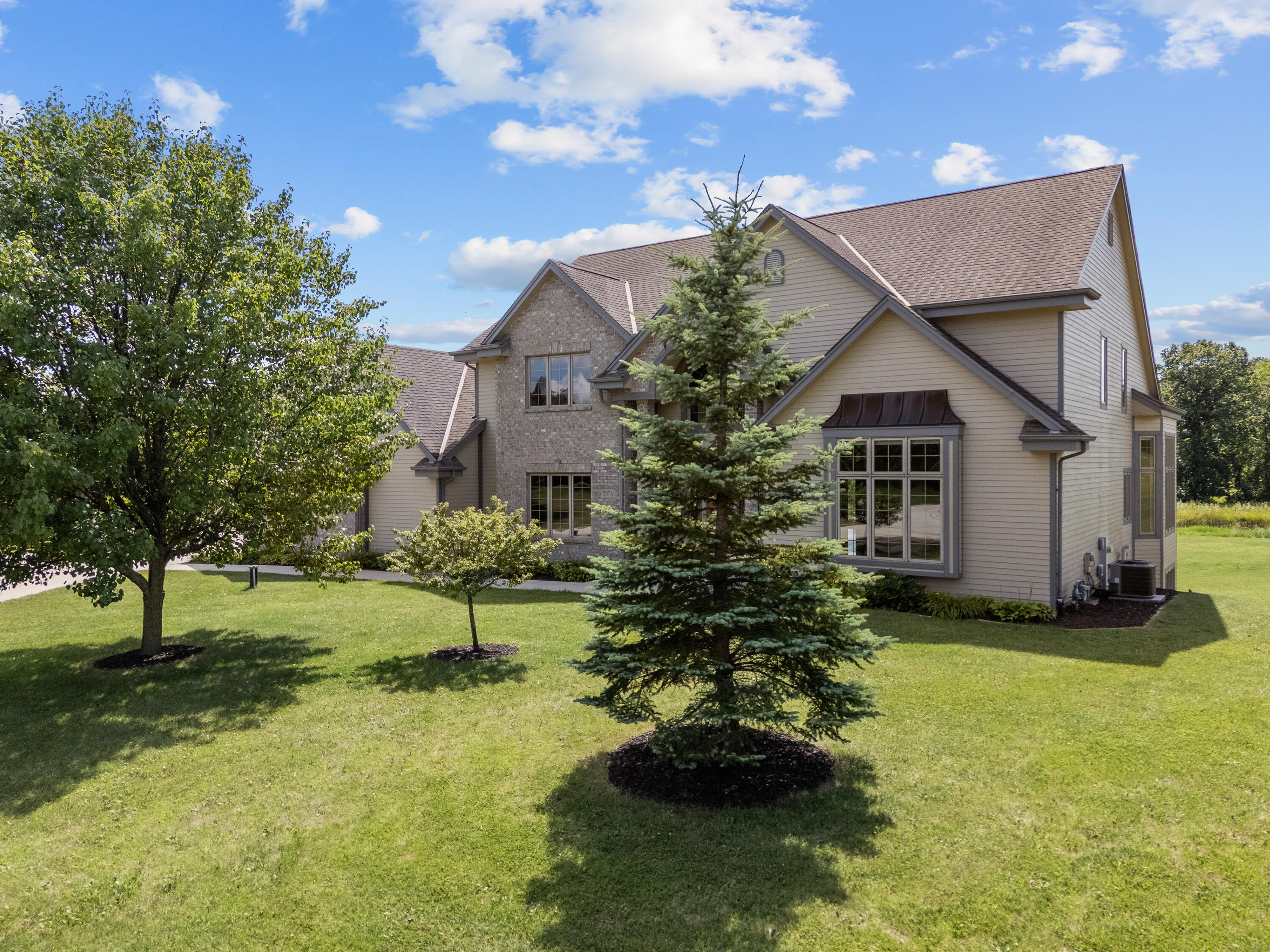 Wisconsin Lake Home for sale (MLS#: 1926665) at 3976  Woodridge Ct, in Richfield, Wisconsin. (67 of 70)
