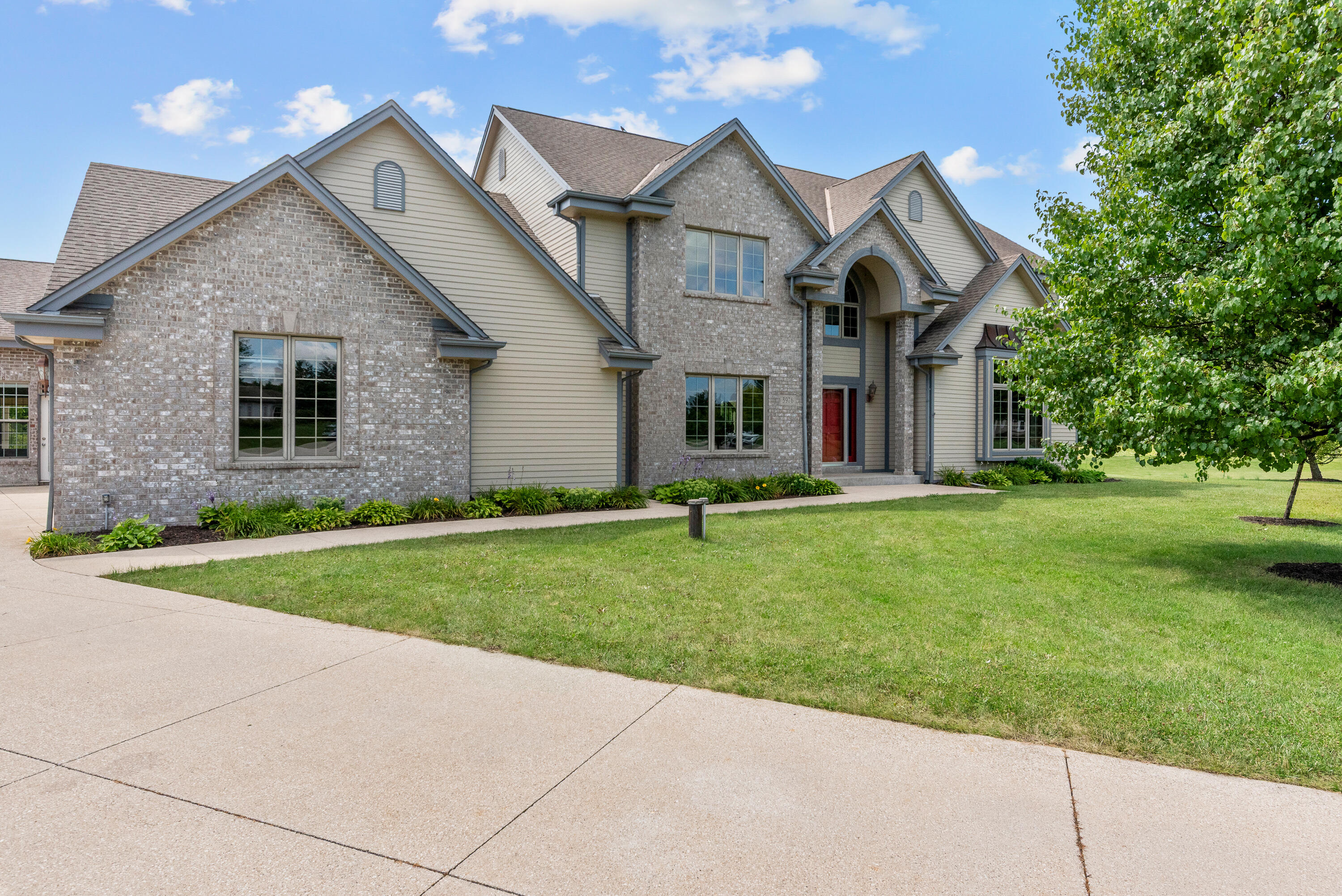 Wisconsin Lake Home for sale (MLS#: 1926665) at 3976  Woodridge Ct, in Richfield, Wisconsin. (71 of 70)