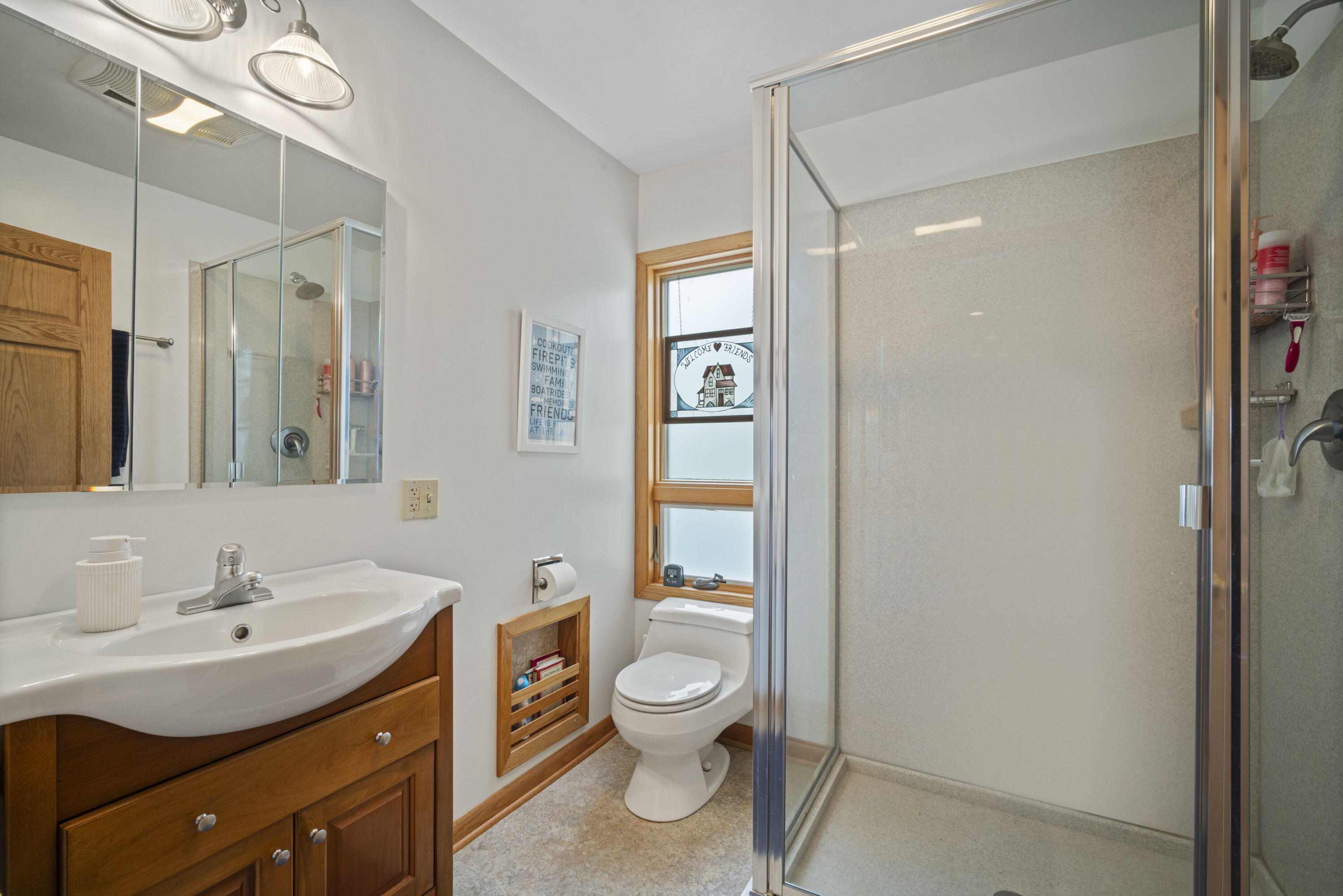 Wisconsin Lake Home for sale (MLS#: 1926682) at 8041 W Lakeshore Dr, in Burlington, Wisconsin. (24 of 40)