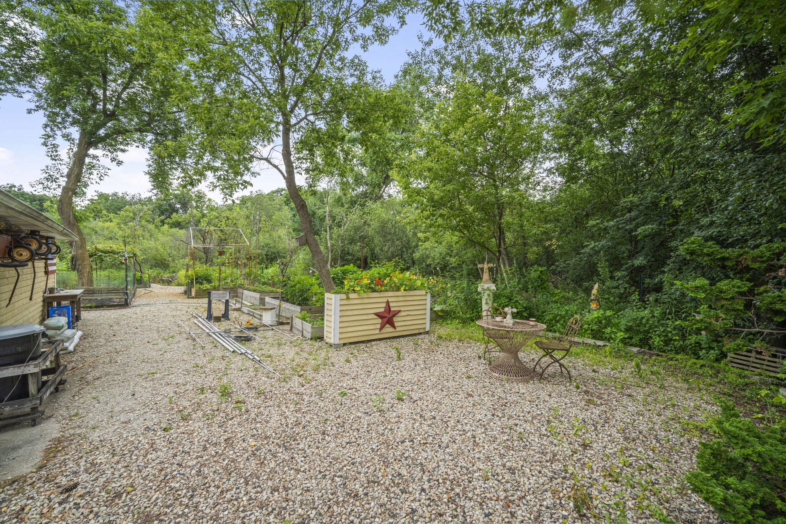 Wisconsin Lake Home for sale (MLS#: 1926682) at 8041 W Lakeshore Dr, in Burlington, Wisconsin. (37 of 40)
