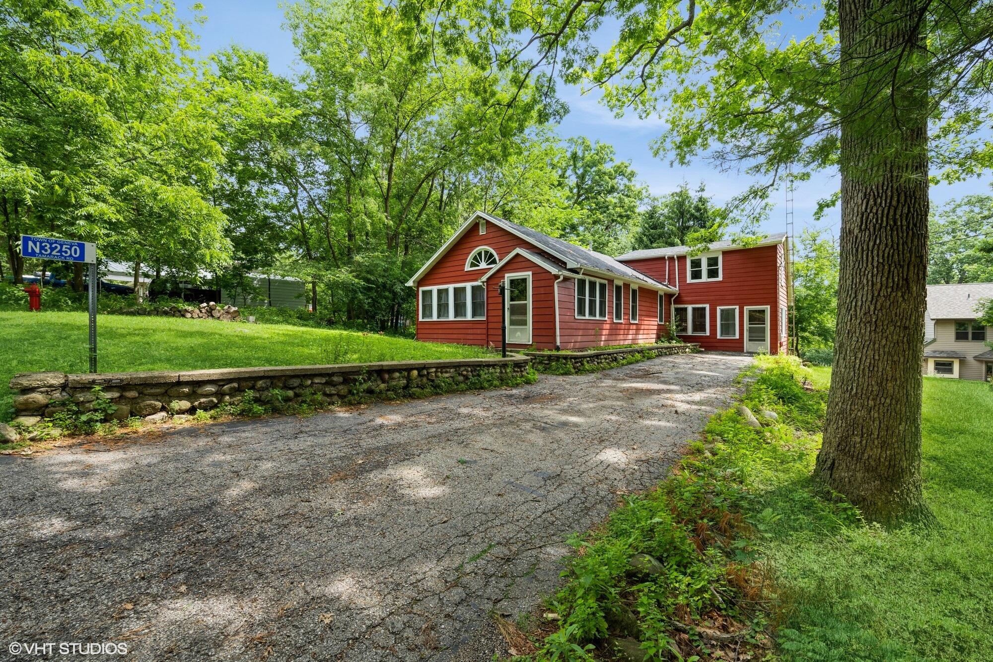 Wisconsin Lake Home for sale (MLS#: 1926821) at N3250  Tamarack Rd, in Geneva, Wisconsin. (2 of 17)