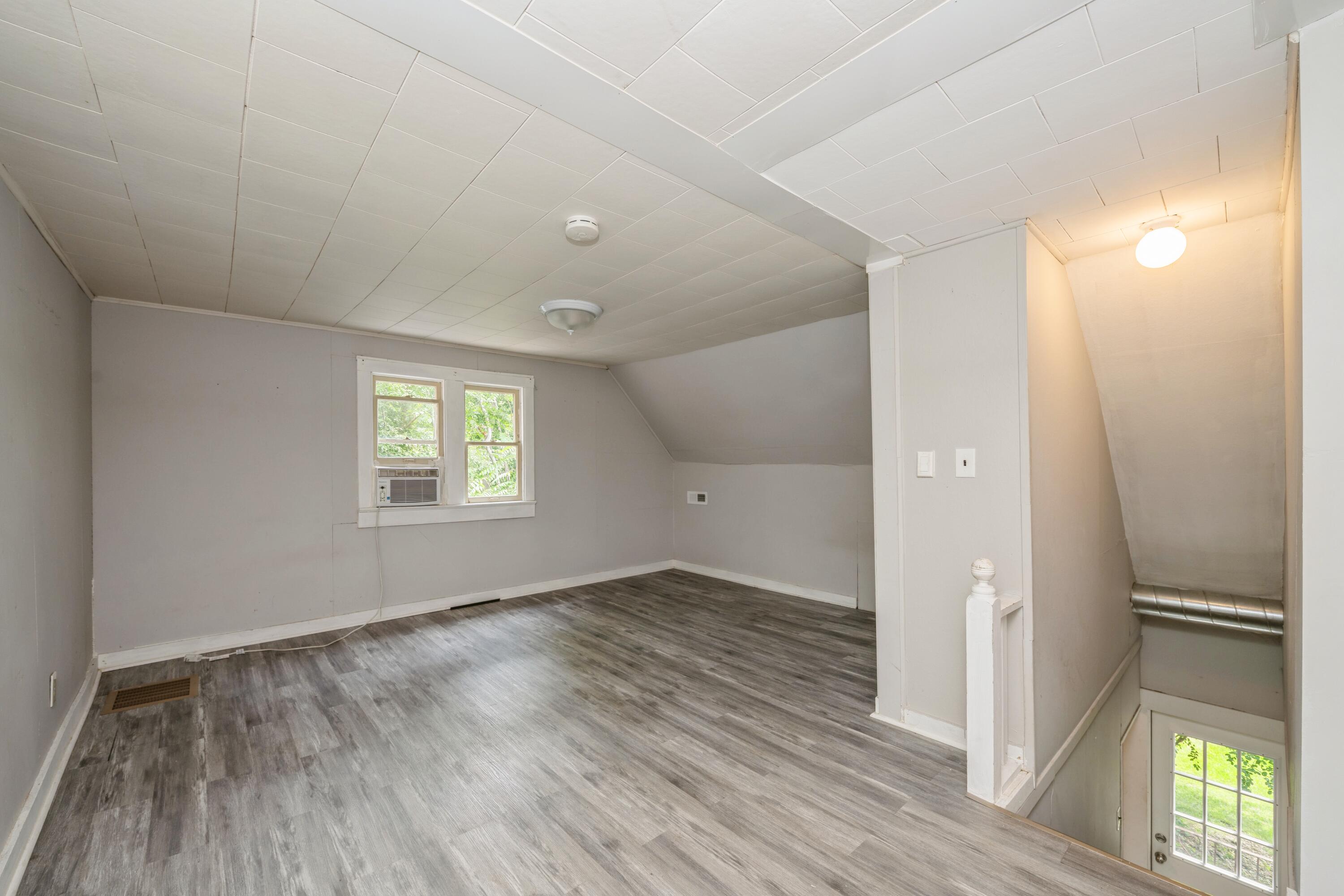 Wisconsin Lake Home for sale (MLS#: 1926821) at N3250  Tamarack Rd, in Geneva, Wisconsin. (14 of 17)