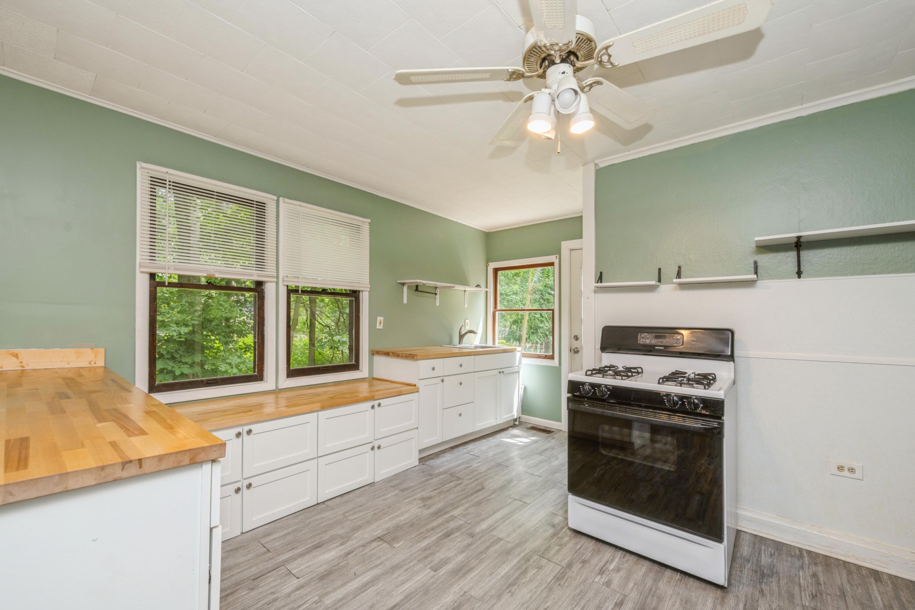 Wisconsin Lake Home for sale (MLS#: 1926821) at N3250  Tamarack Rd, in Geneva, Wisconsin. (6 of 17)