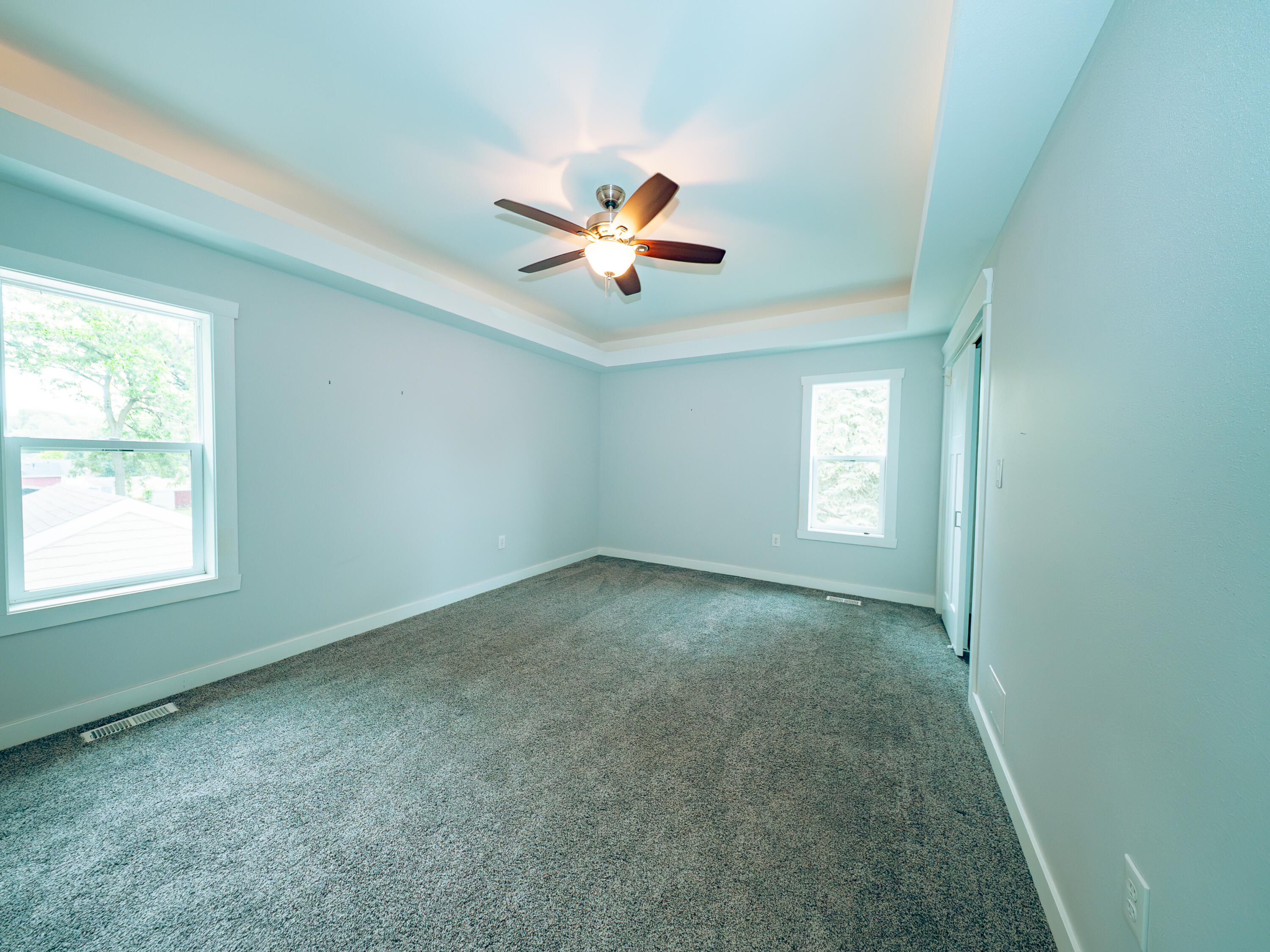 Wisconsin Lake Home for sale (MLS#: 1926825) at N21W29727  Glen Cove Rd, in Delafield, Wisconsin. (41 of 51)
