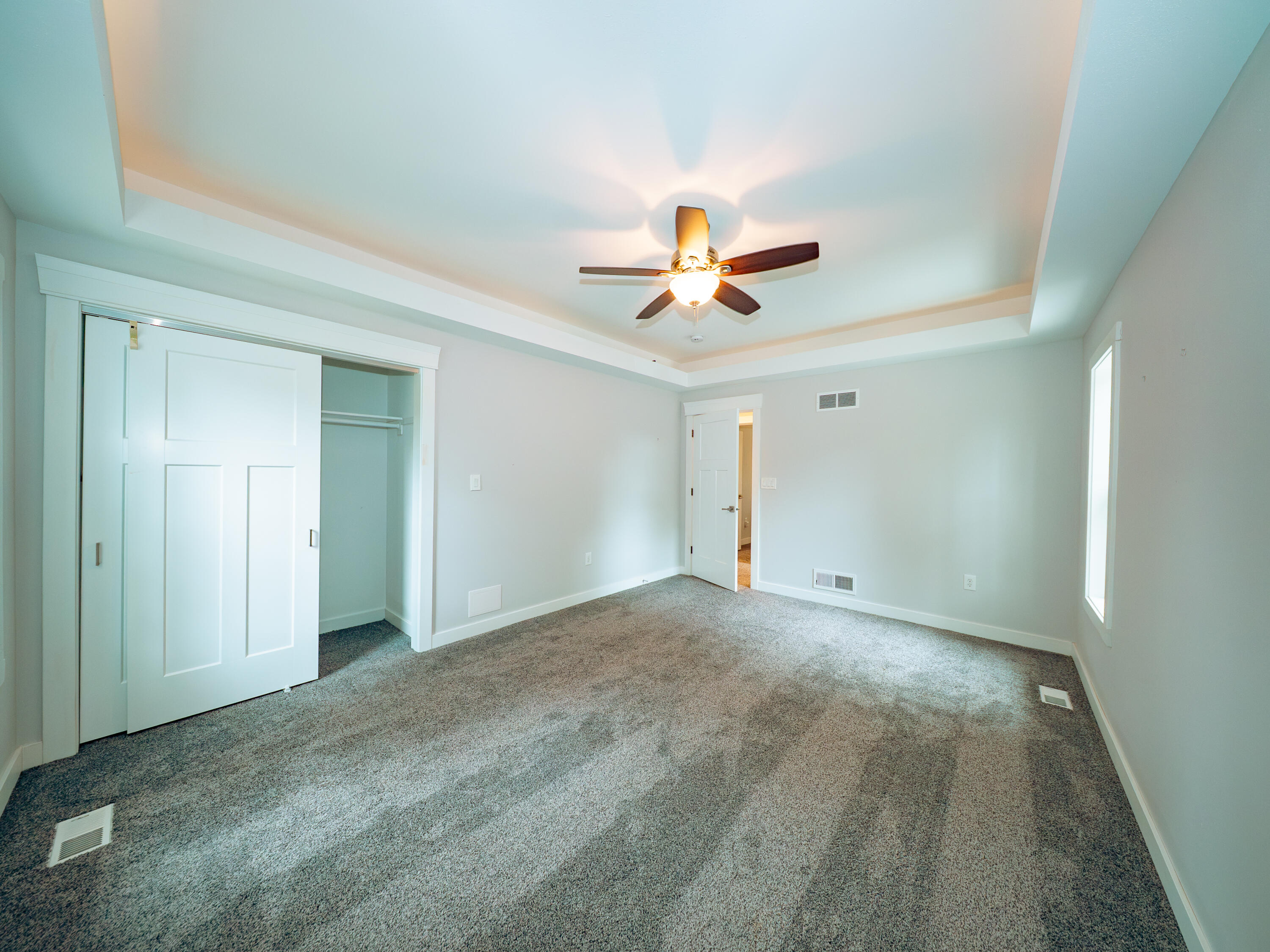 Wisconsin Lake Home for sale (MLS#: 1926825) at N21W29727  Glen Cove Rd, in Delafield, Wisconsin. (45 of 51)
