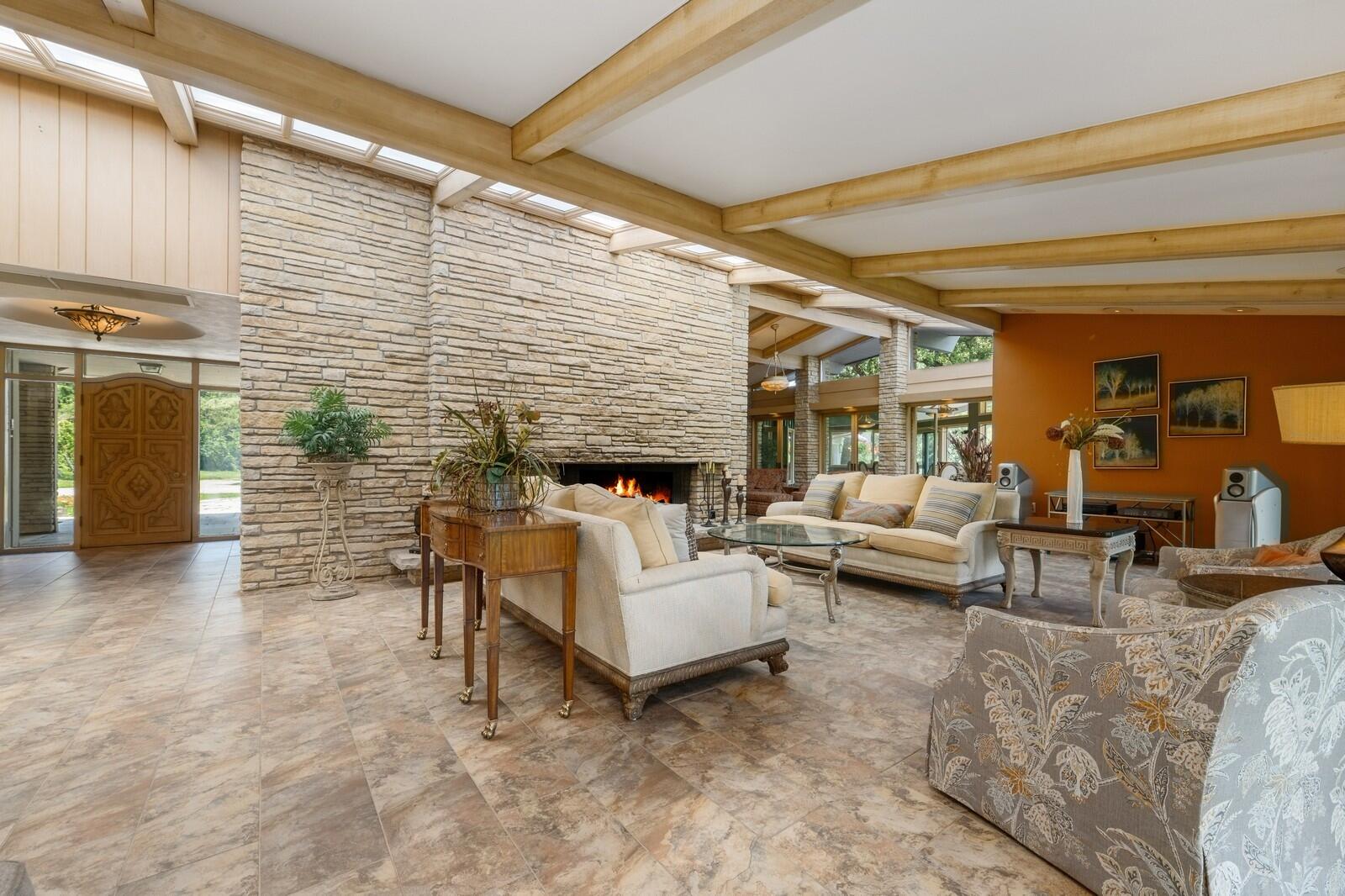 Wisconsin Lake Home for sale (MLS#: 1926849) at W1800  County Road B -, in Bloomfield, Wisconsin. (27 of 77)