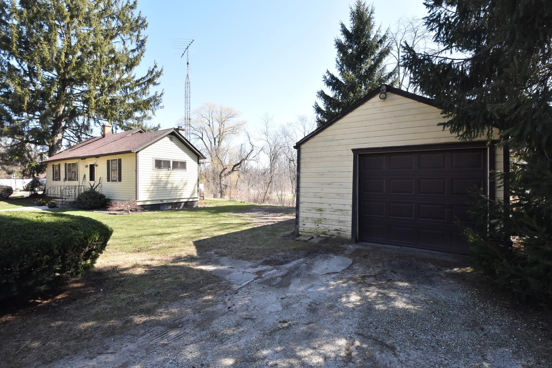 Wisconsin Lake Home for sale (MLS#: 1926865) at 3900  Valley Rd, in Caledonia, Wisconsin. (23 of 30)