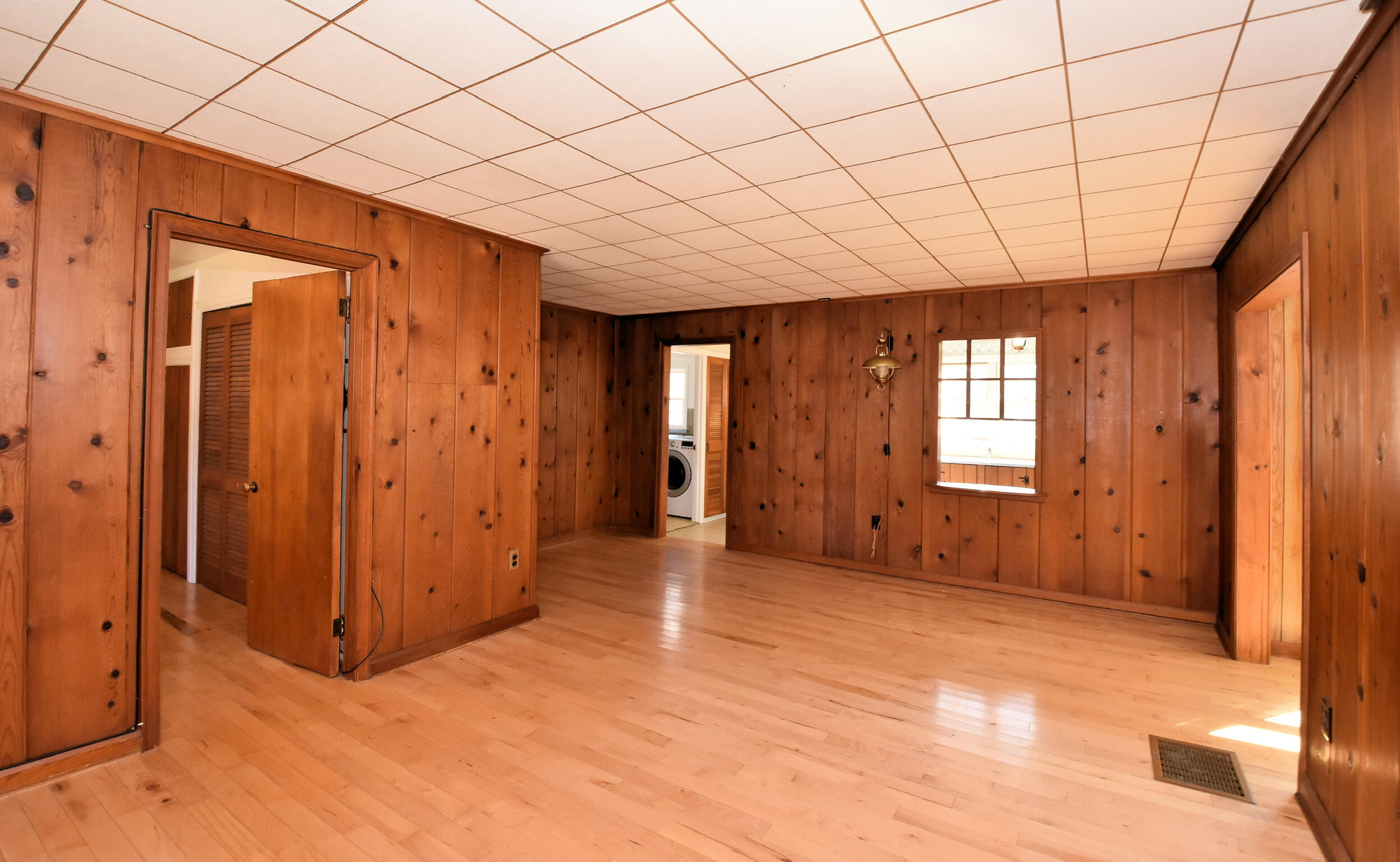 Wisconsin Lake Home for sale (MLS#: 1926865) at 3900  Valley Rd, in Caledonia, Wisconsin. (7 of 30)