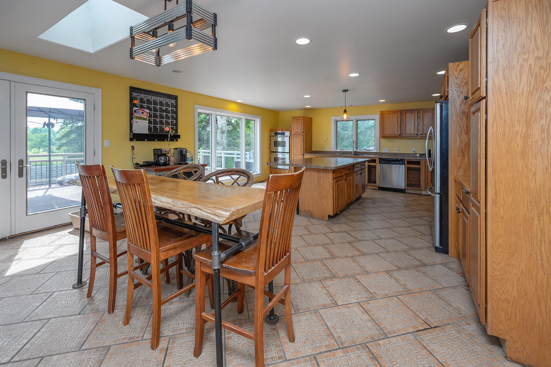 Wisconsin Lake Home for sale (MLS#: 1926885) at 109  Riverview Dr, in Waterford, Wisconsin. (5 of 63)