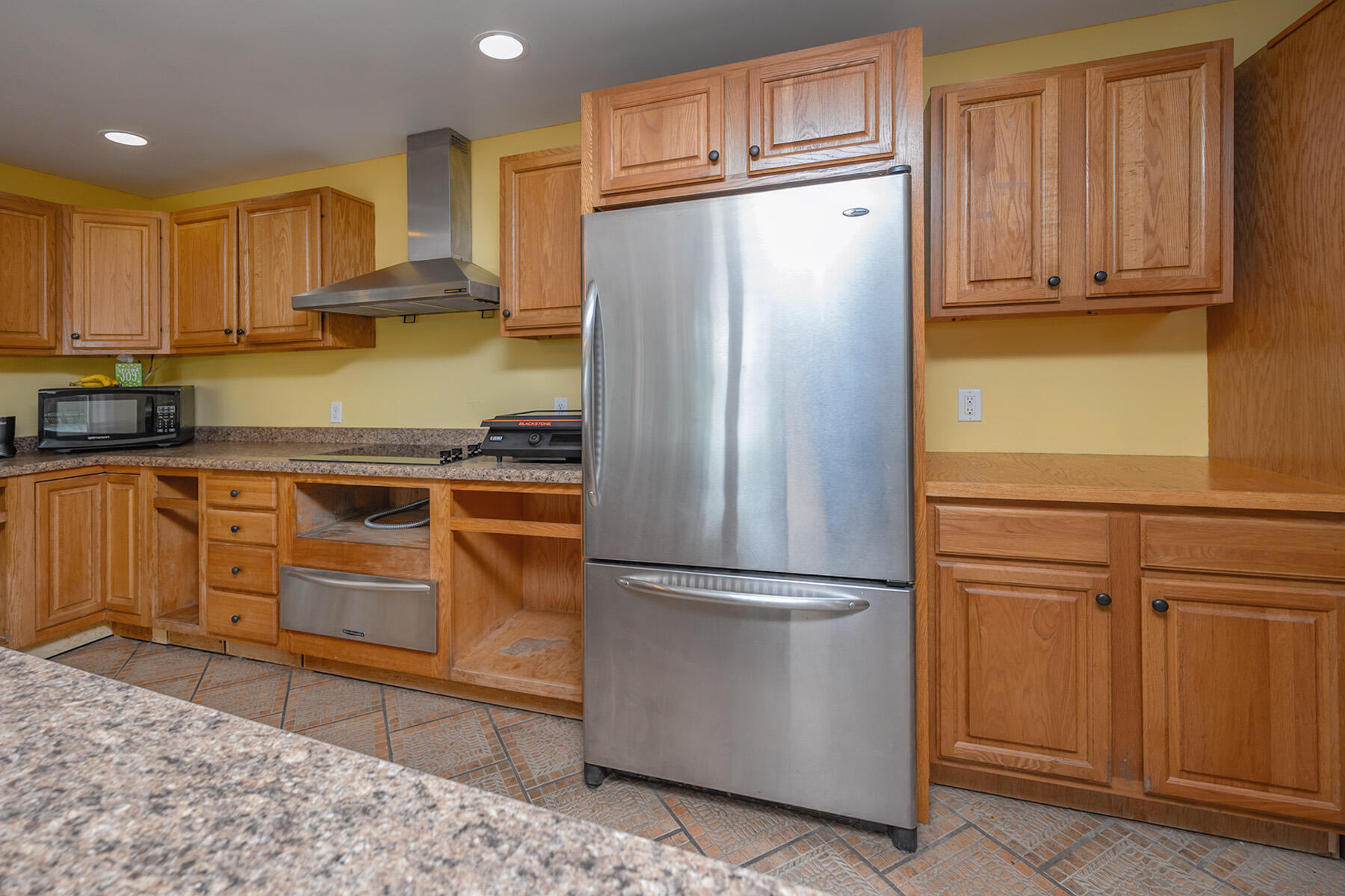 Wisconsin Lake Home for sale (MLS#: 1926885) at 109  Riverview Dr, in Waterford, Wisconsin. (9 of 63)