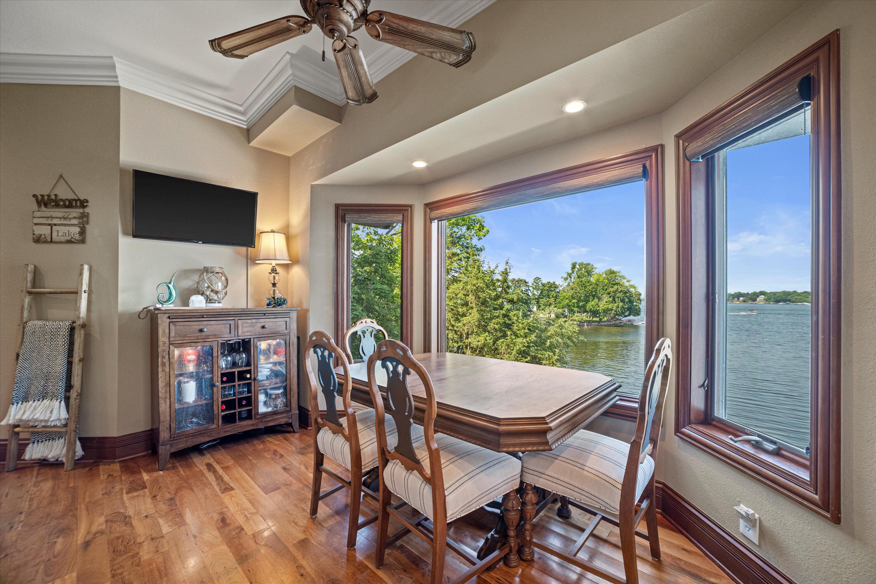 Wisconsin Lake Home for sale (MLS#: 1927095) at W332N6211  County Road C -, in Merton, Wisconsin. (14 of 58)