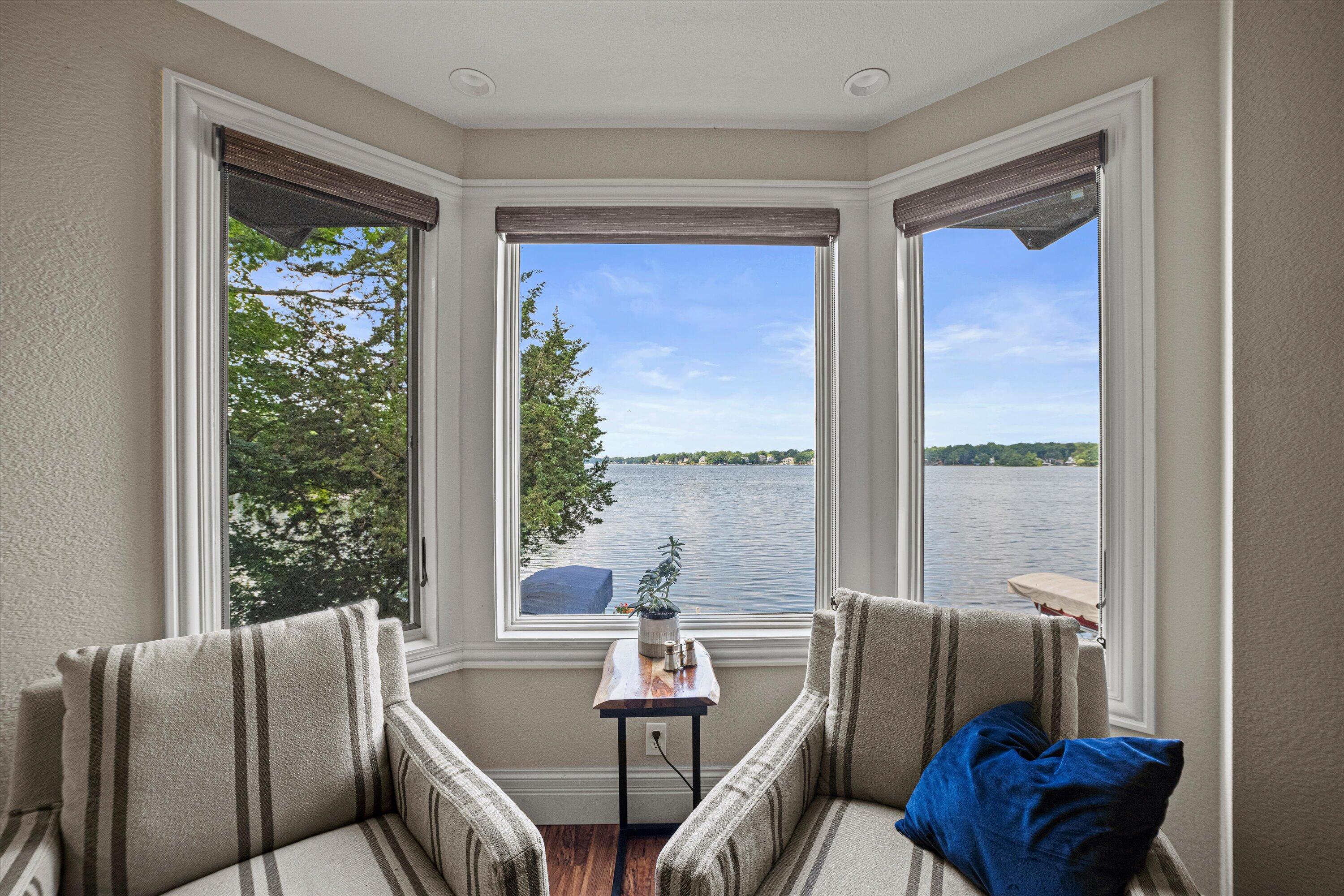 Wisconsin Lake Home for sale (MLS#: 1927095) at W332N6211  County Road C -, in Merton, Wisconsin. (18 of 58)