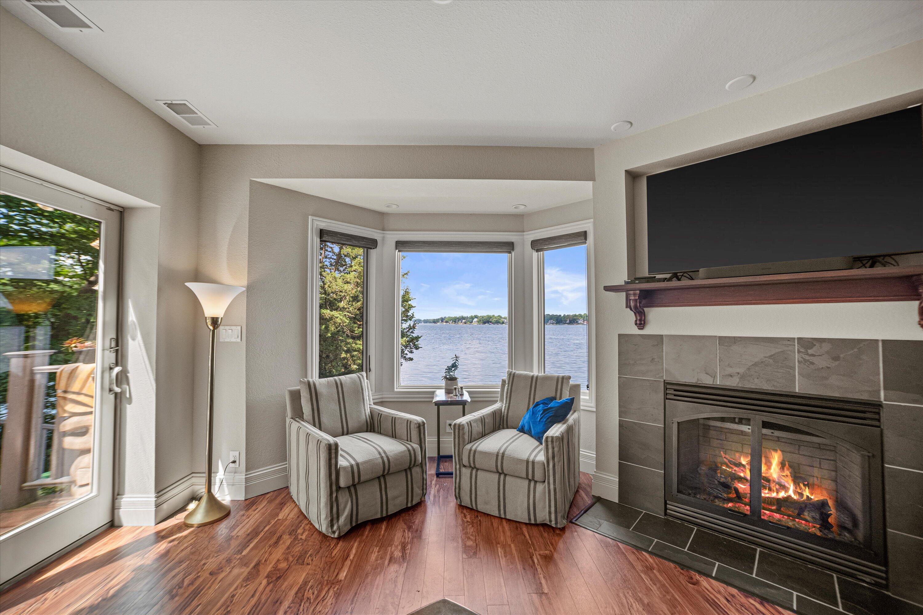 Wisconsin Lake Home for sale (MLS#: 1927095) at W332N6211  County Road C -, in Merton, Wisconsin. (19 of 58)