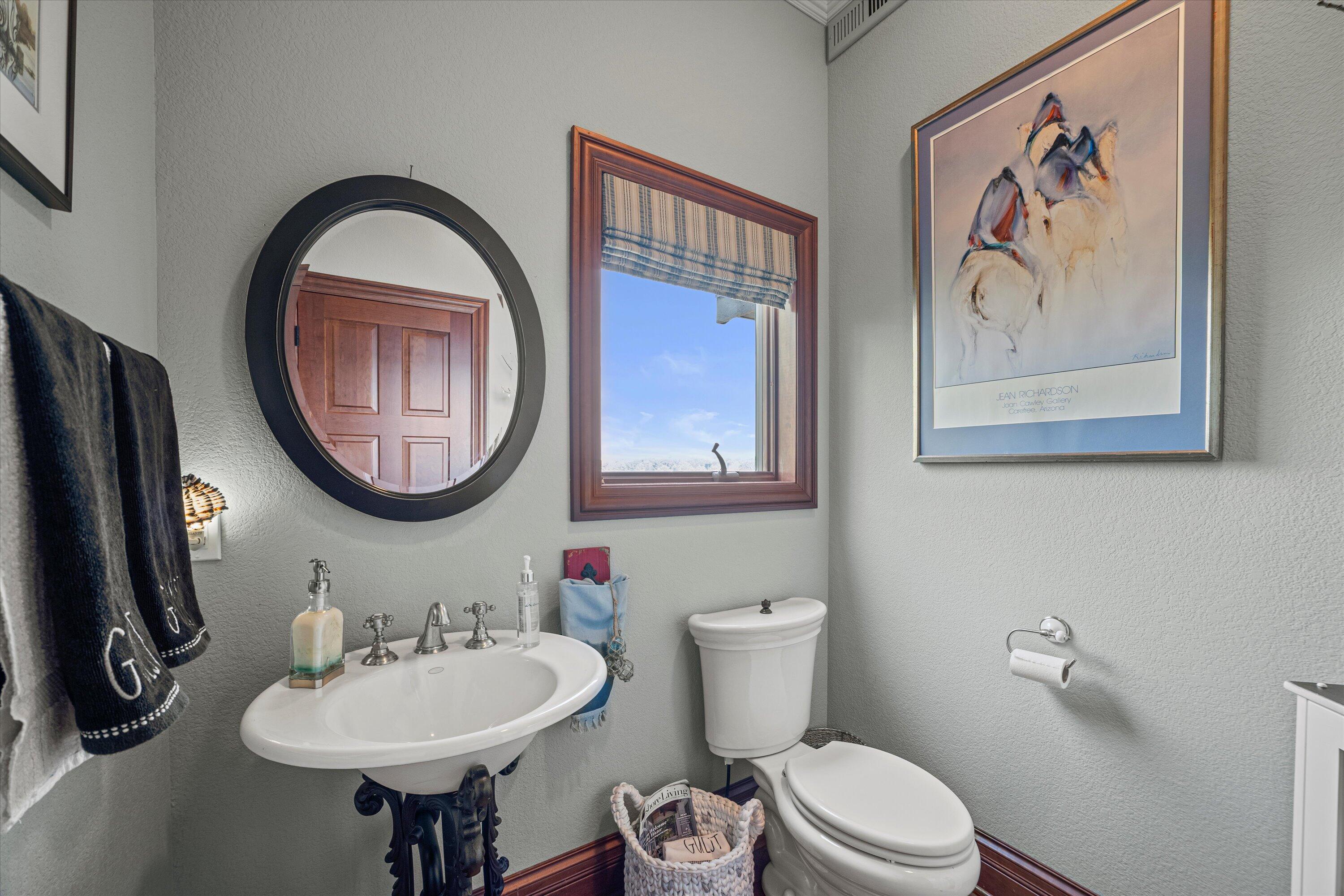 Wisconsin Lake Home for sale (MLS#: 1927095) at W332N6211  County Road C -, in Merton, Wisconsin. (25 of 58)