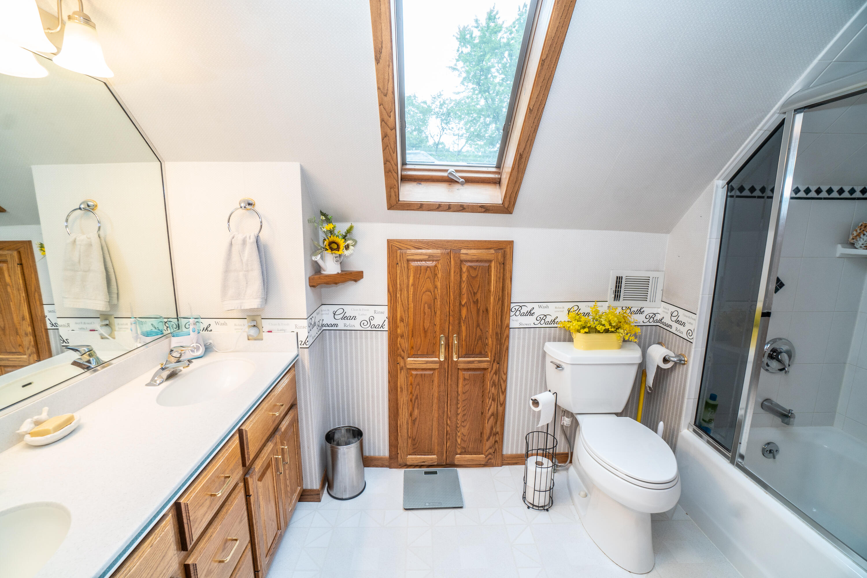 Wisconsin Lake Home for sale (MLS#: 1927206) at 4929  State Highway 144 -, in West Bend, Wisconsin. (16 of 25)