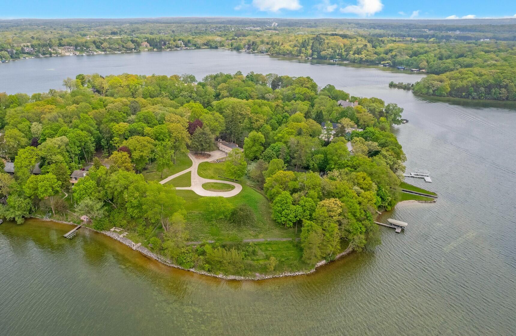 Wisconsin Lake Home for sale (MLS#: 1927293) at 4545 N Hewitts Point Rd, in Oconomowoc Lake, Wisconsin. (1 of 7)