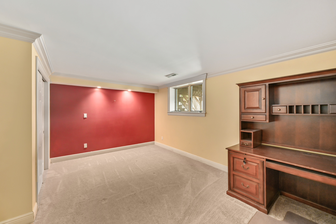 Wisconsin Lake Home for sale (MLS#: 1927676) at 4605  Riverside Rd, in Waterford, Wisconsin. (18 of 60)