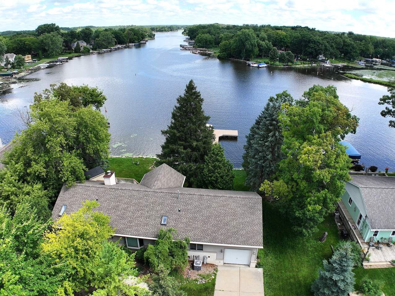 Wisconsin Lake Home for sale (MLS#: 1927676) at 4605  Riverside Rd, in Waterford, Wisconsin. (3 of 60)