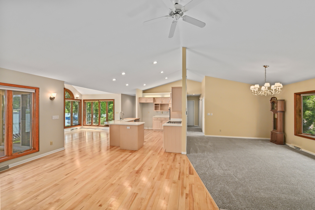 Wisconsin Lake Home for sale (MLS#: 1927676) at 4605  Riverside Rd, in Waterford, Wisconsin. (33 of 60)