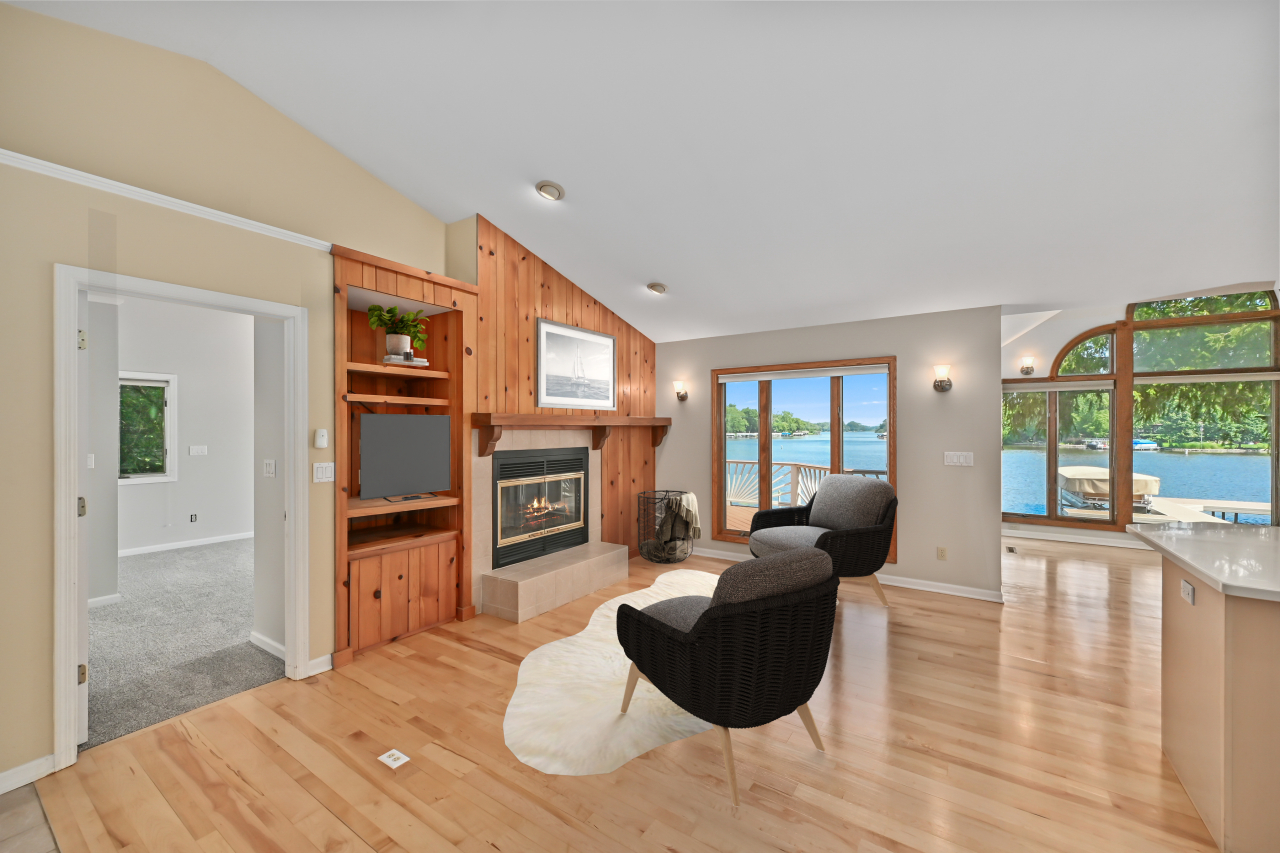 Wisconsin Lake Home for sale (MLS#: 1927676) at 4605  Riverside Rd, in Waterford, Wisconsin. (5 of 60)