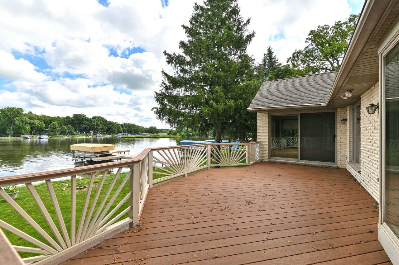 Wisconsin Lake Home for sale (MLS#: 1927676) at 4605  Riverside Rd, in Waterford, Wisconsin. (43 of 60)