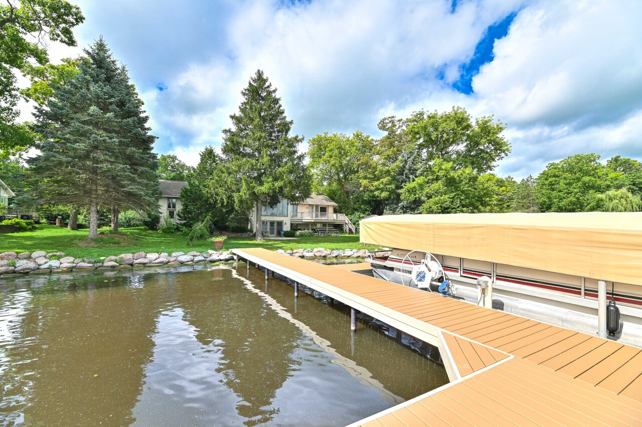 Wisconsin Lake Home for sale (MLS#: 1927676) at 4605  Riverside Rd, in Waterford, Wisconsin. (46 of 60)