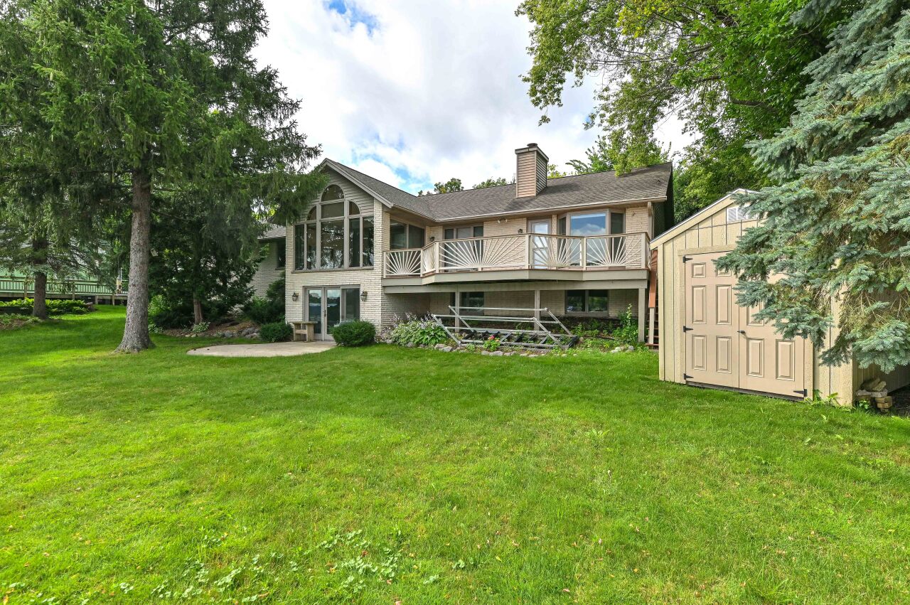 Wisconsin Lake Home for sale (MLS#: 1927676) at 4605  Riverside Rd, in Waterford, Wisconsin. (51 of 60)