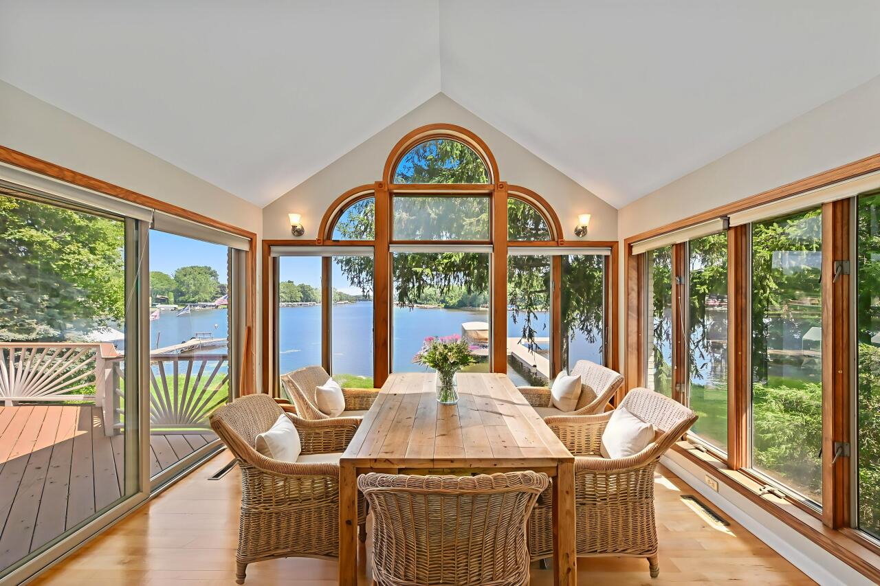 Wisconsin Lake Home for sale (MLS#: 1927676) at 4605  Riverside Rd, in Waterford, Wisconsin. (8 of 60)