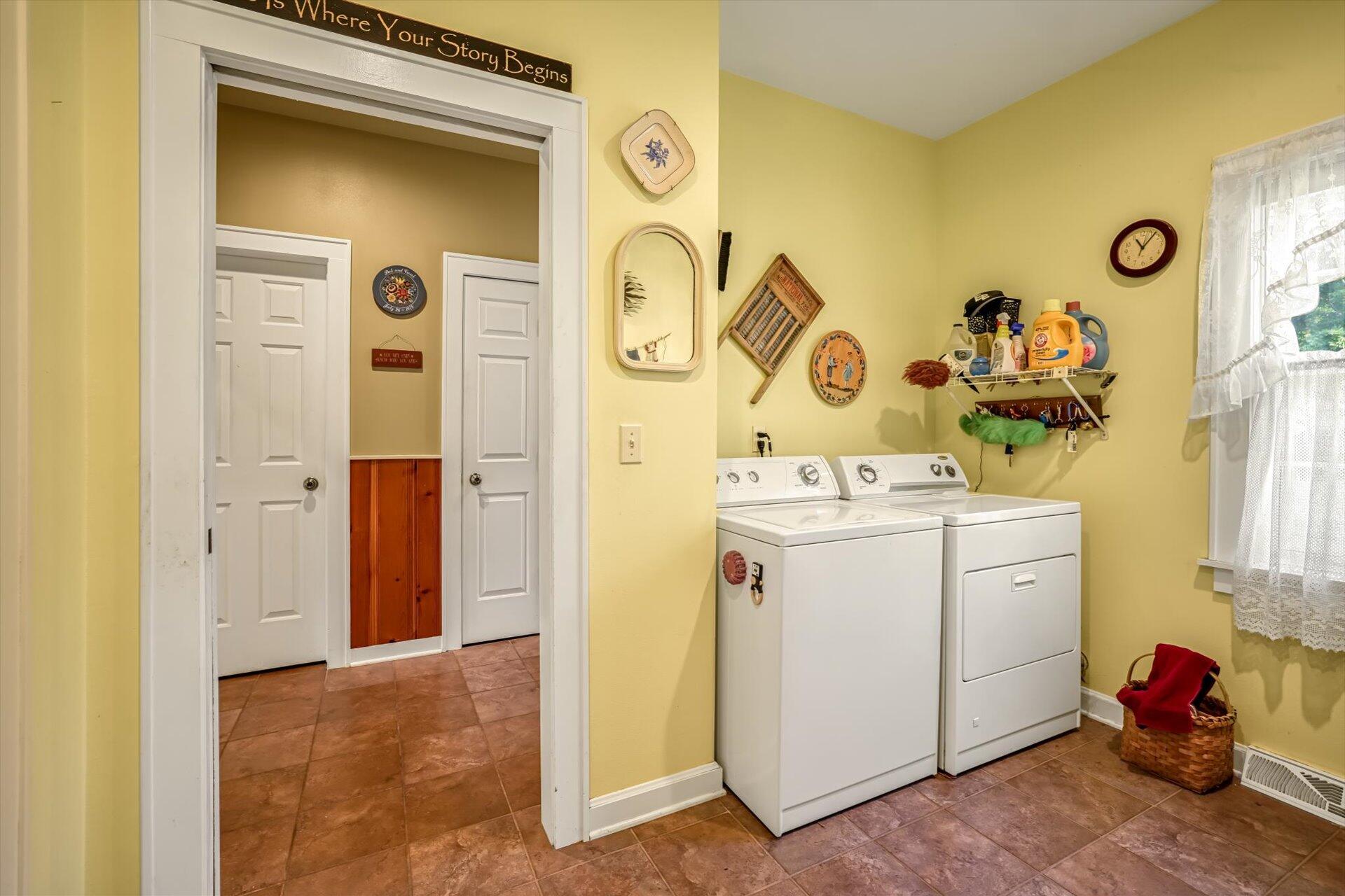 Wisconsin Lake Home for sale (MLS#: 1927714) at 28700 E River Bay Dr, in Waterford, Wisconsin. (17 of 57)