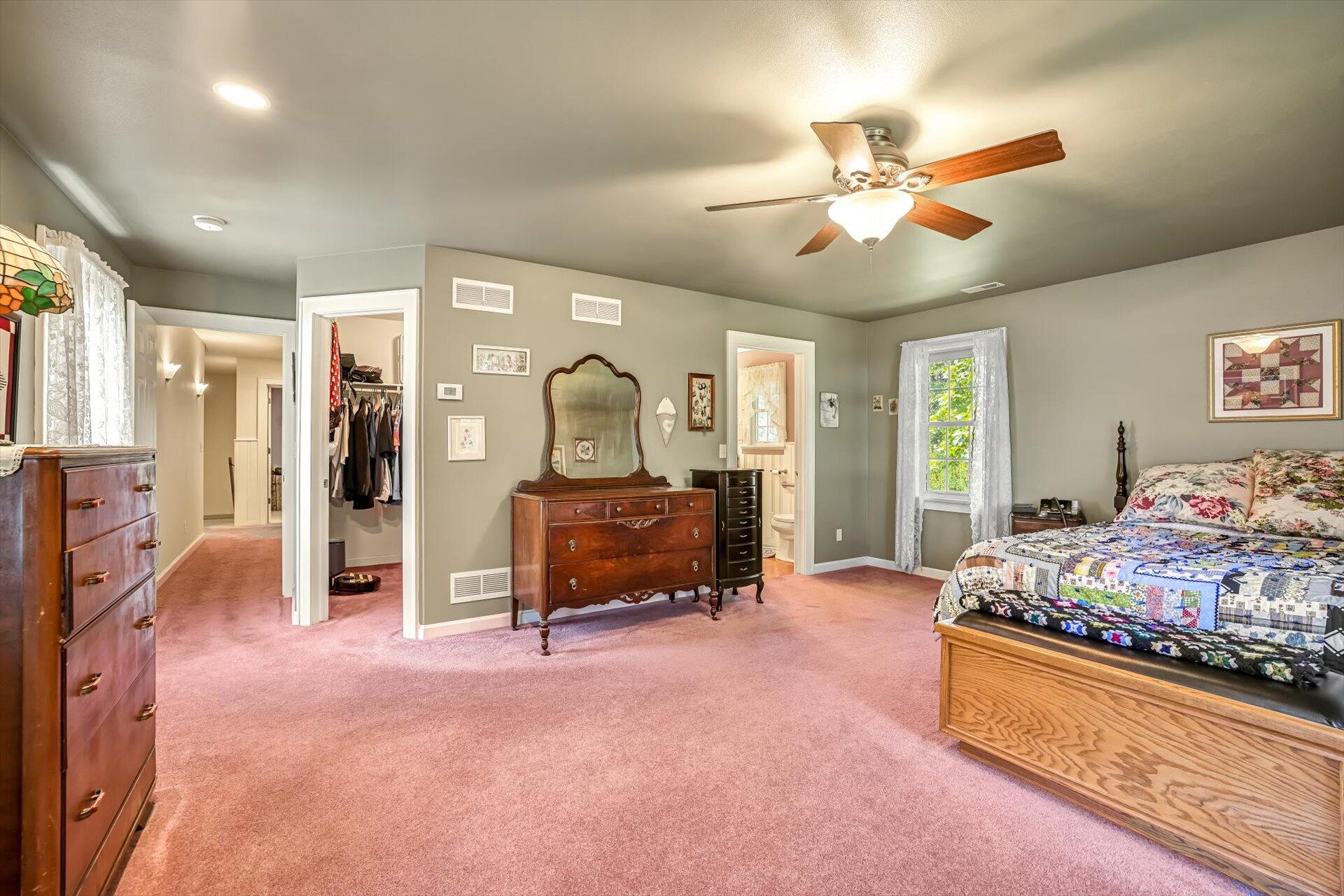 Wisconsin Lake Home for sale (MLS#: 1927714) at 28700 E River Bay Dr, in Waterford, Wisconsin. (21 of 57)