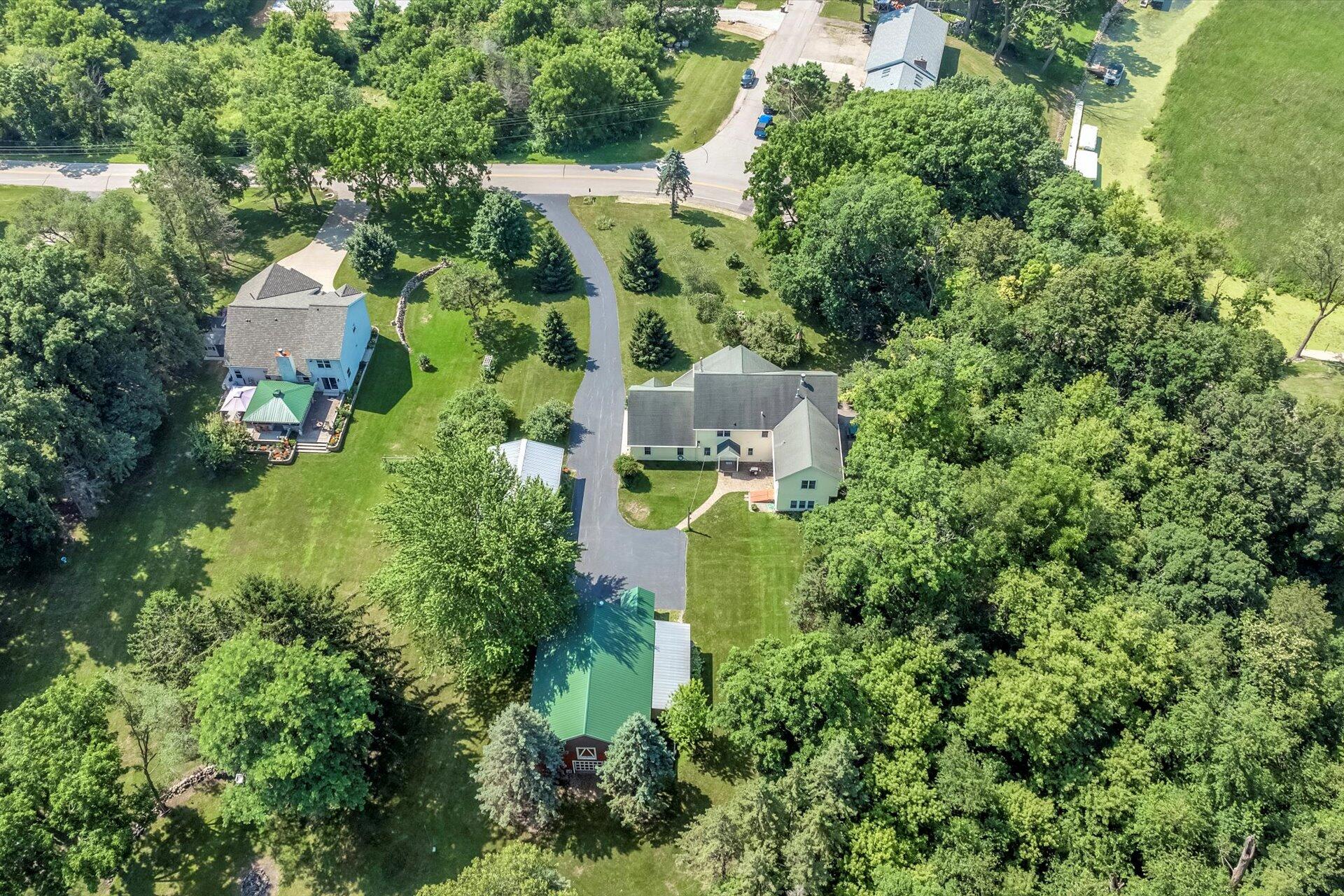 Wisconsin Lake Home for sale (MLS#: 1927714) at 28700 E River Bay Dr, in Waterford, Wisconsin. (4 of 57)