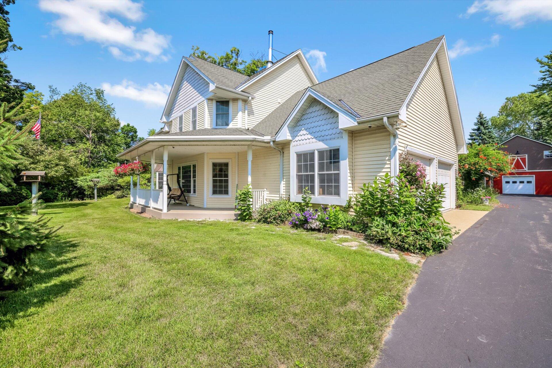 Wisconsin Lake Home for sale (MLS#: 1927714) at 28700 E River Bay Dr, in Waterford, Wisconsin. (39 of 57)