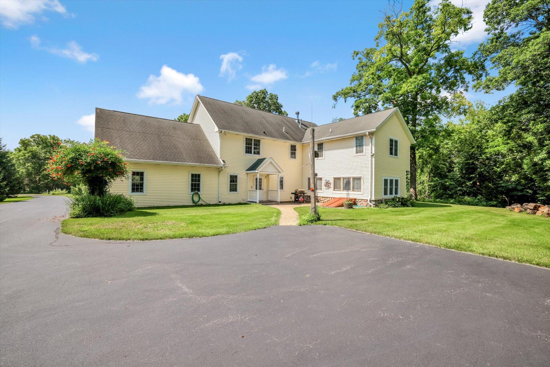 Wisconsin Lake Home for sale (MLS#: 1927714) at 28700 E River Bay Dr, in Waterford, Wisconsin. (40 of 57)