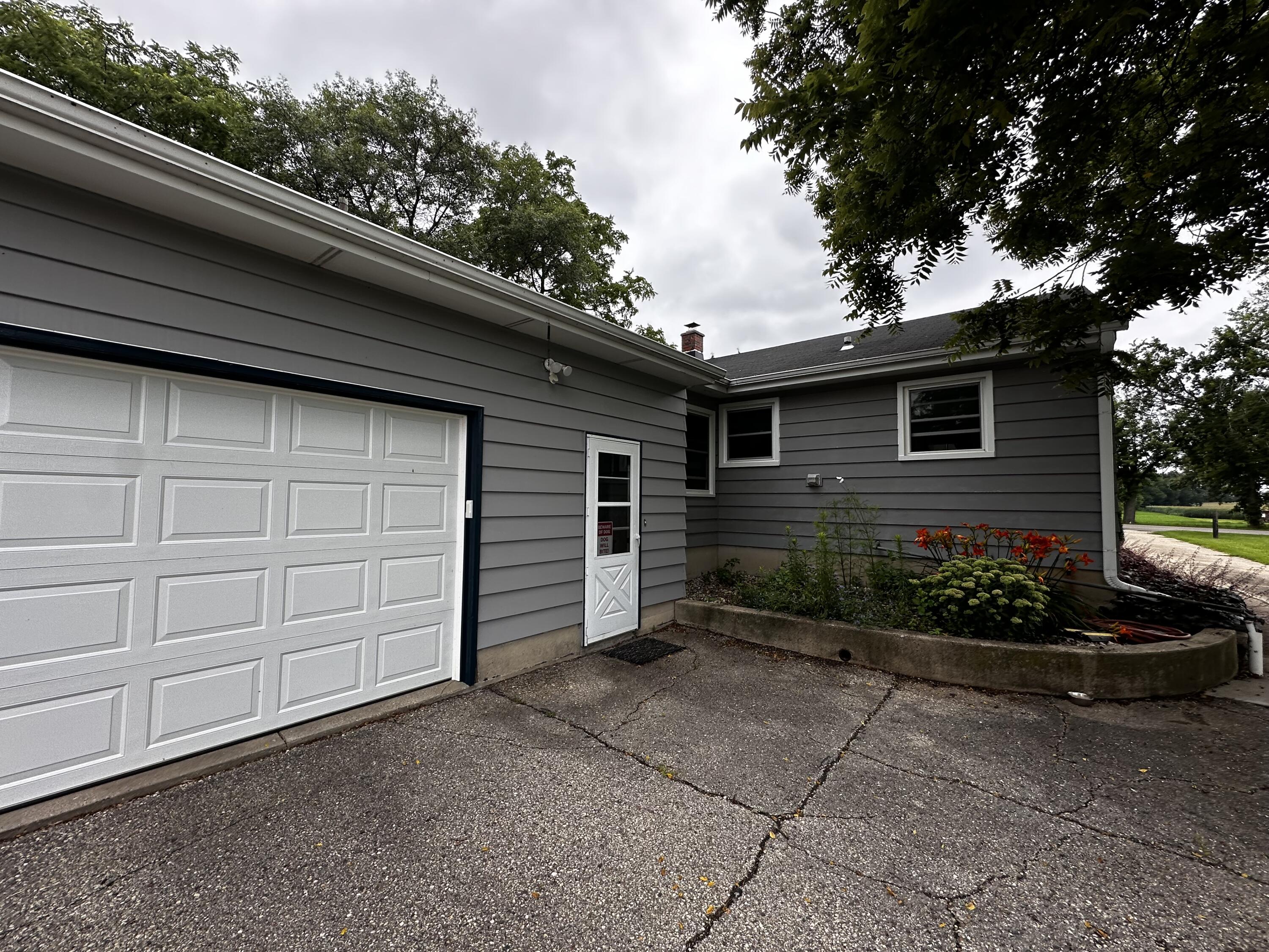 Wisconsin Lake Home for sale (MLS#: 1927790) at 5912 E Creek Rd, in LaPrairie, Wisconsin. (11 of 59)