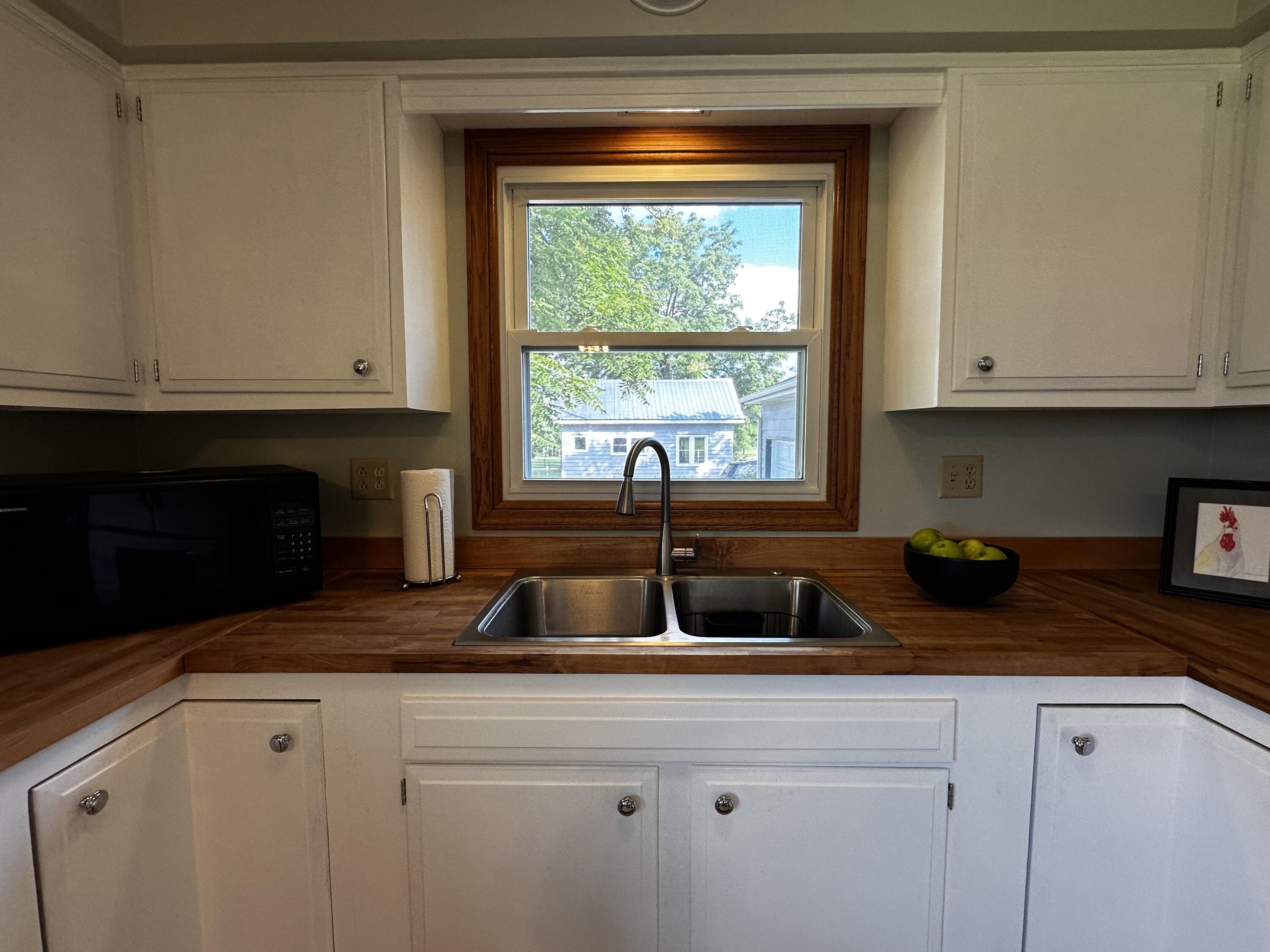 Wisconsin Lake Home for sale (MLS#: 1927790) at 5912 E Creek Rd, in LaPrairie, Wisconsin. (17 of 59)