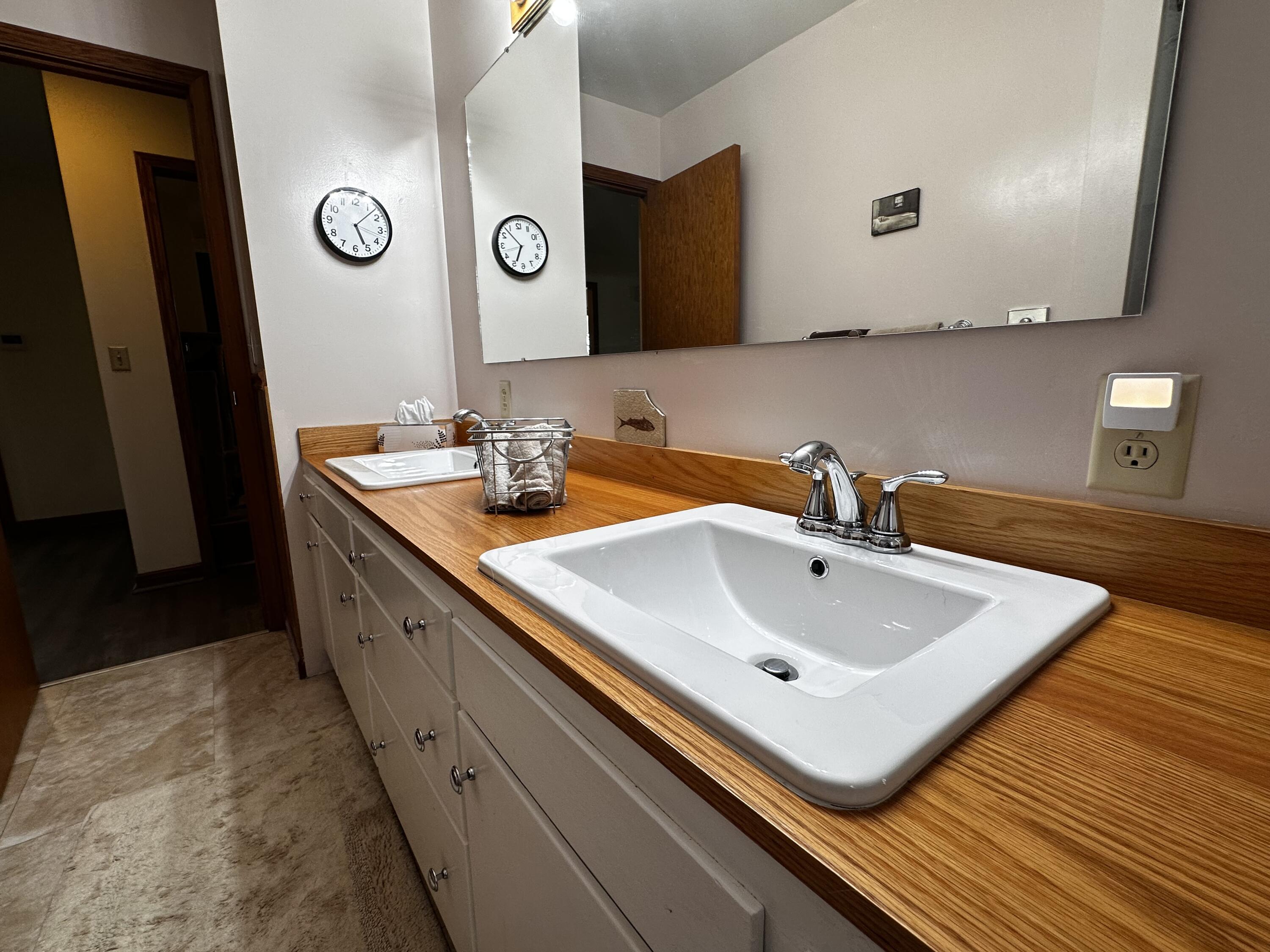 Wisconsin Lake Home for sale (MLS#: 1927790) at 5912 E Creek Rd, in LaPrairie, Wisconsin. (26 of 59)