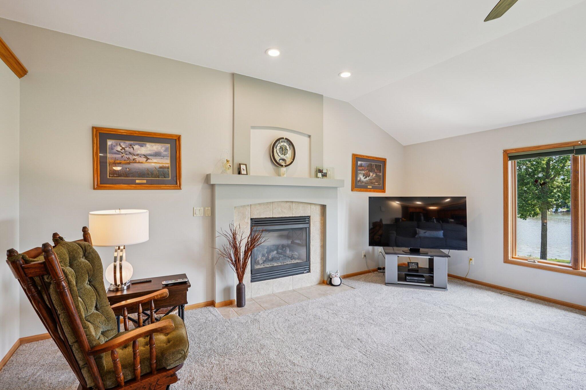 Wisconsin Lake Home for sale (MLS#: 1927978) at 638  Windsor Ter, in Jefferson, Wisconsin. (20 of 78)